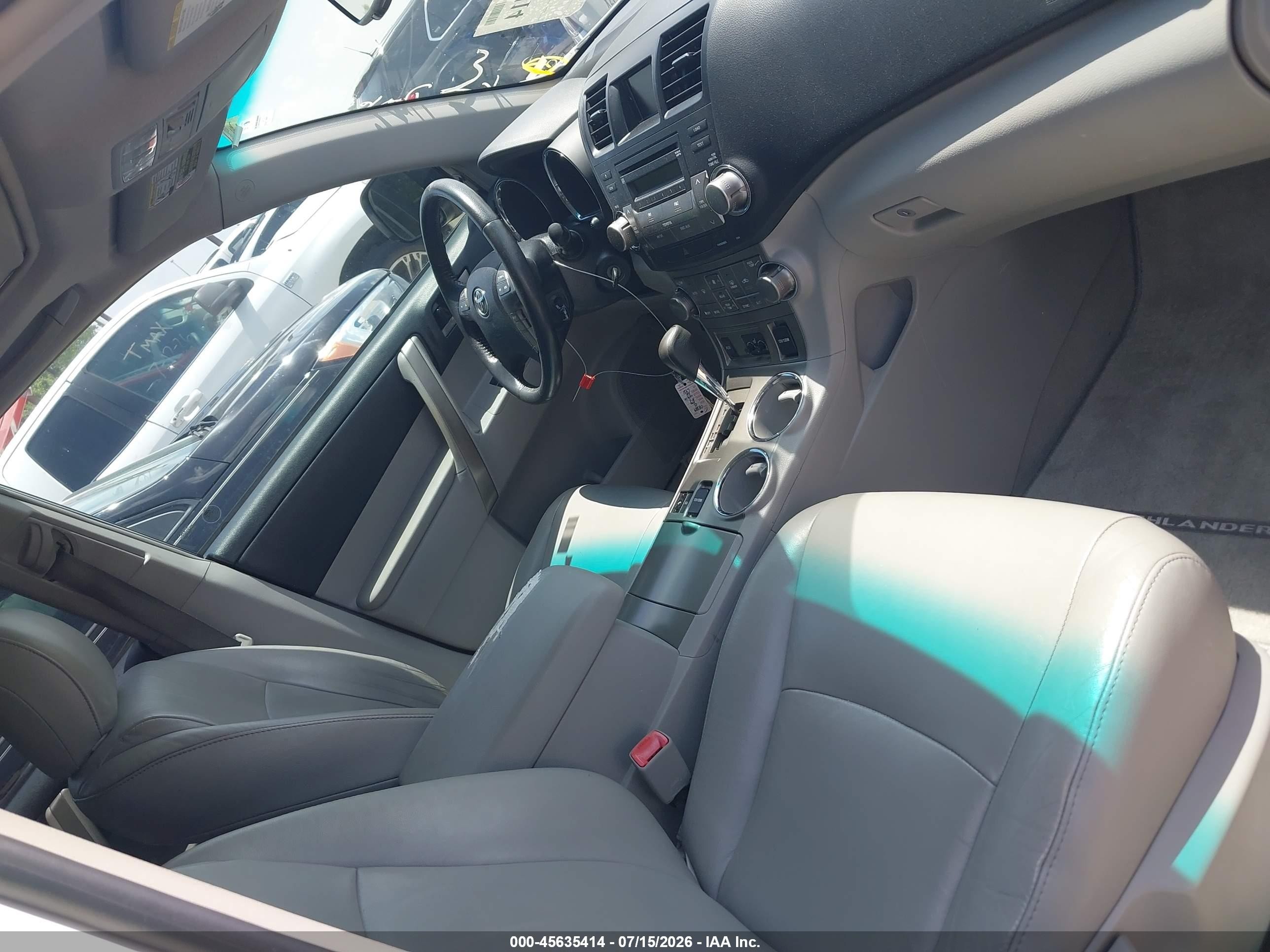 2010 Toyota Highlander Se V6 White vin: 5TDKK3EH0AS008889
