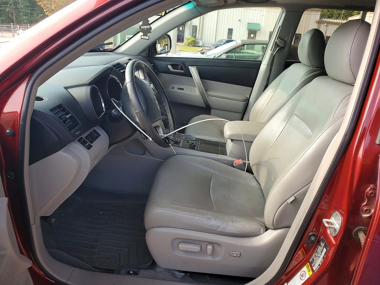 2010 Toyota Highlander Se Red vin: 5TDKK3EH5AS012405