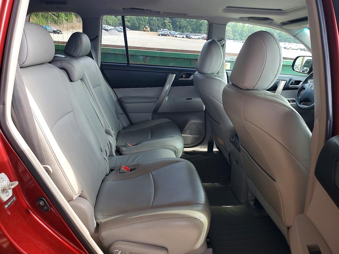 2010 Toyota Highlander Se Red vin: 5TDKK3EH5AS012405