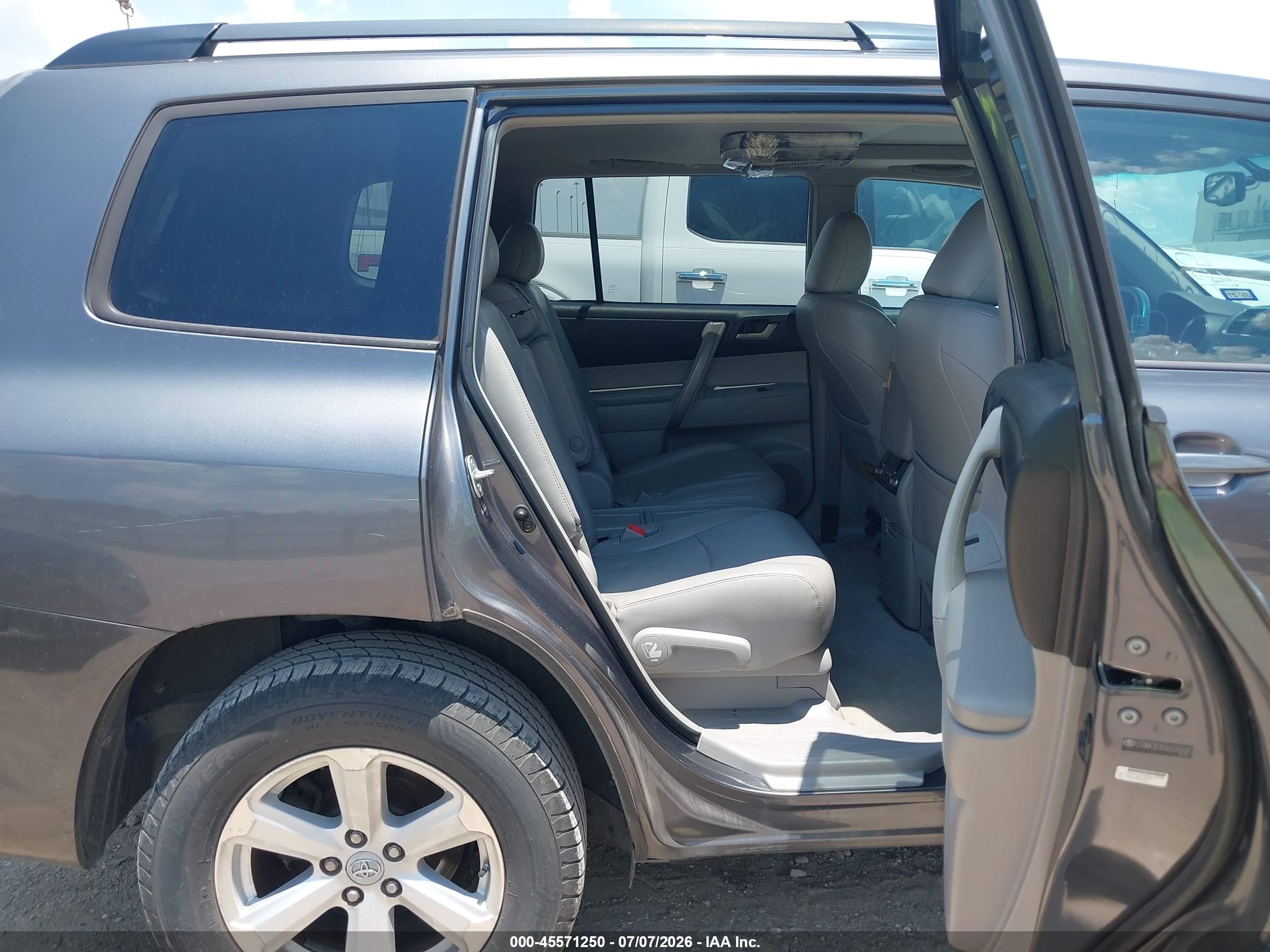 2010 Toyota Highlander Se V6 Gray vin: 5TDKK3EH5AS020486