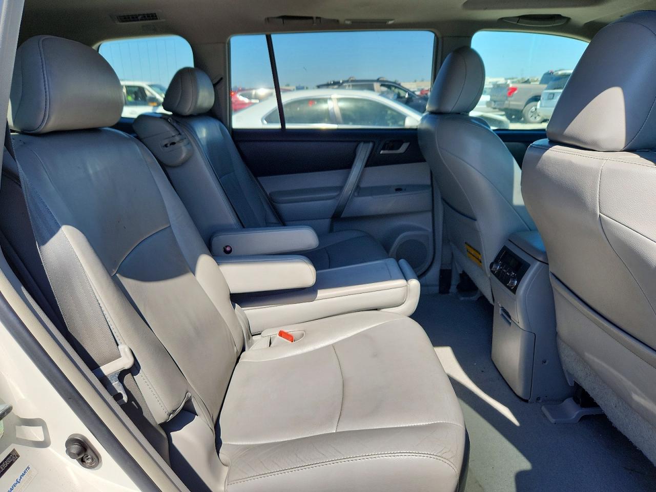 2010 Toyota Highlander Se White vin: 5TDKK3EH5AS023291