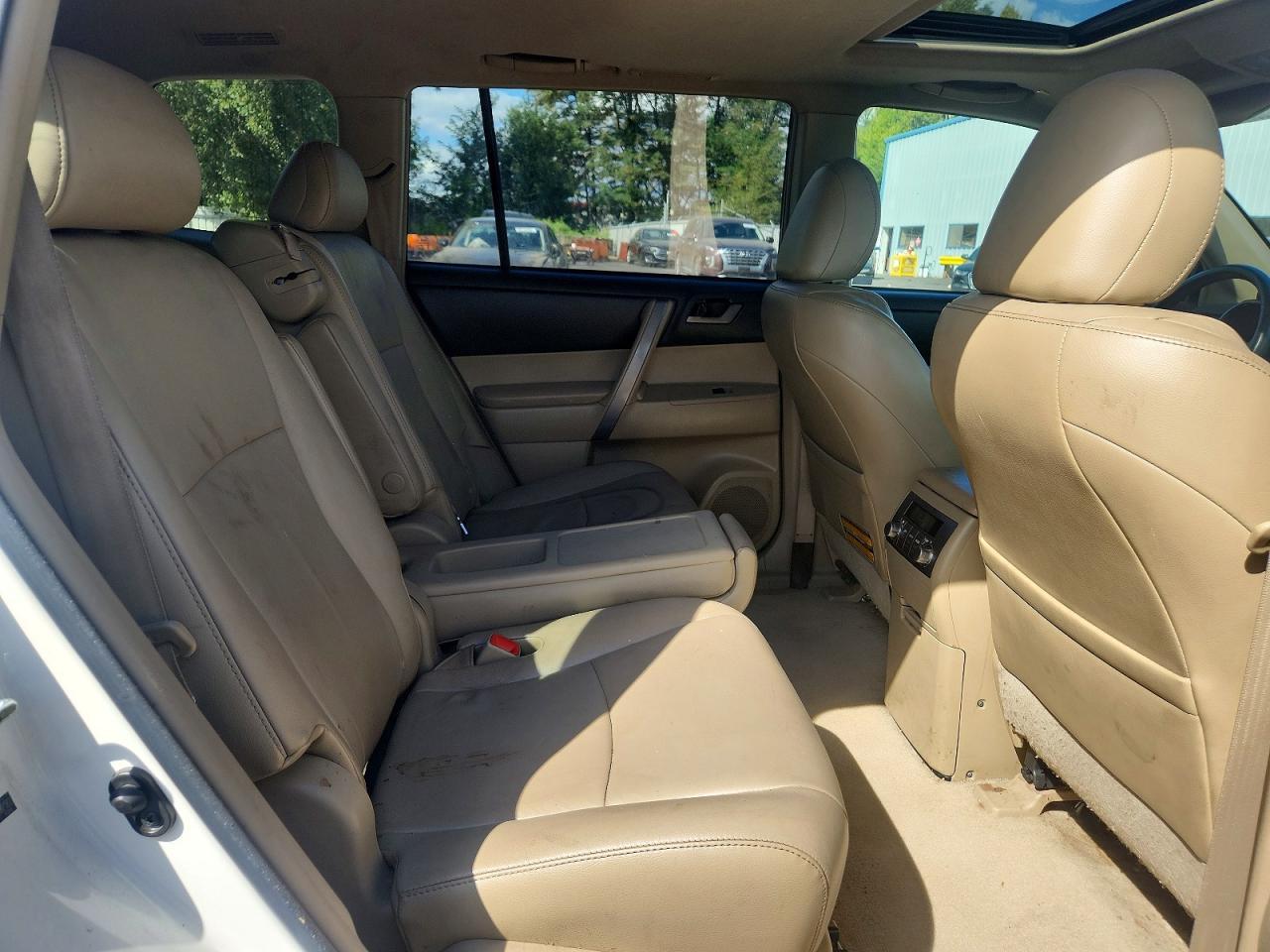 2010 Toyota Highlander Se White vin: 5TDKK3EH6AS022182