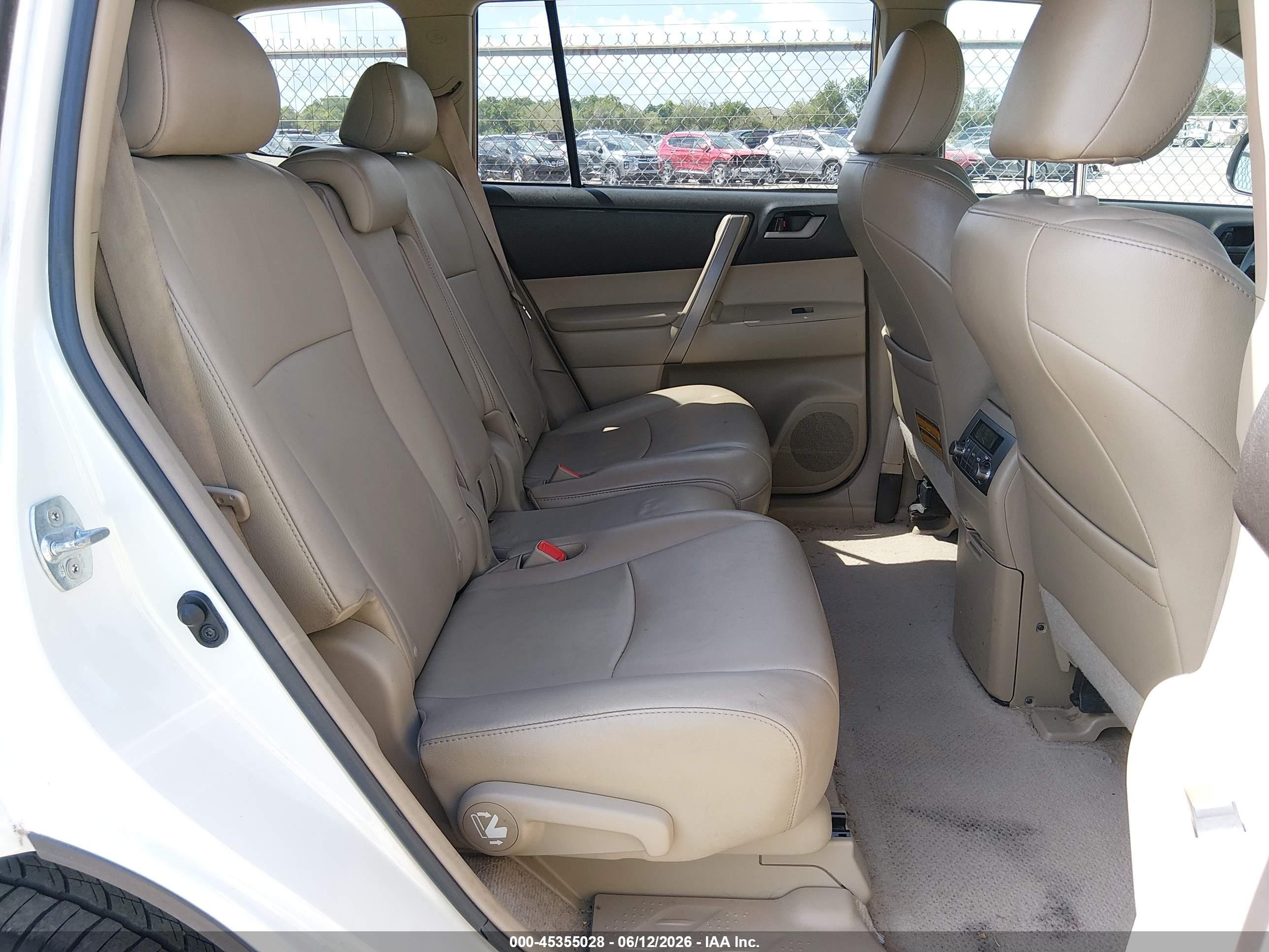 2010 Toyota Highlander Se V6 Белый vin: 5TDKK3EH9AS006056