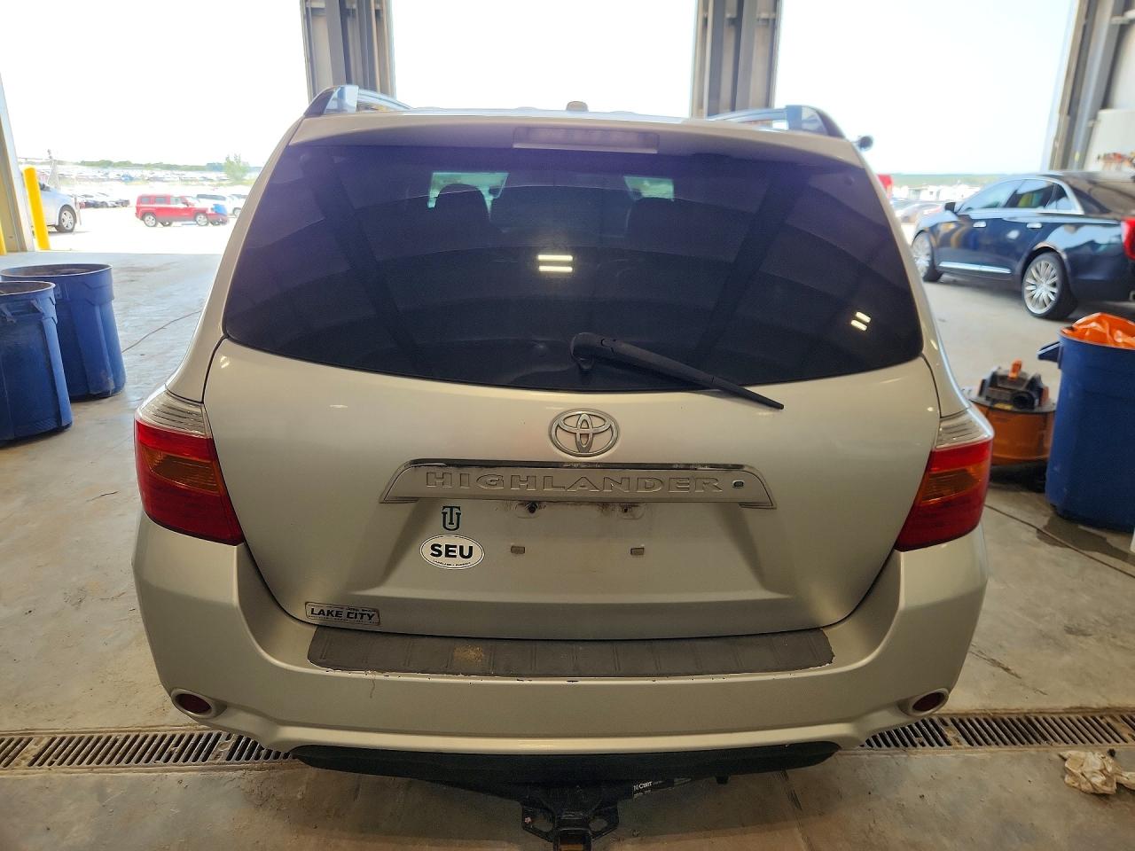 2010 Toyota Highlander Se Silver vin: 5TDKK3EH9AS011063