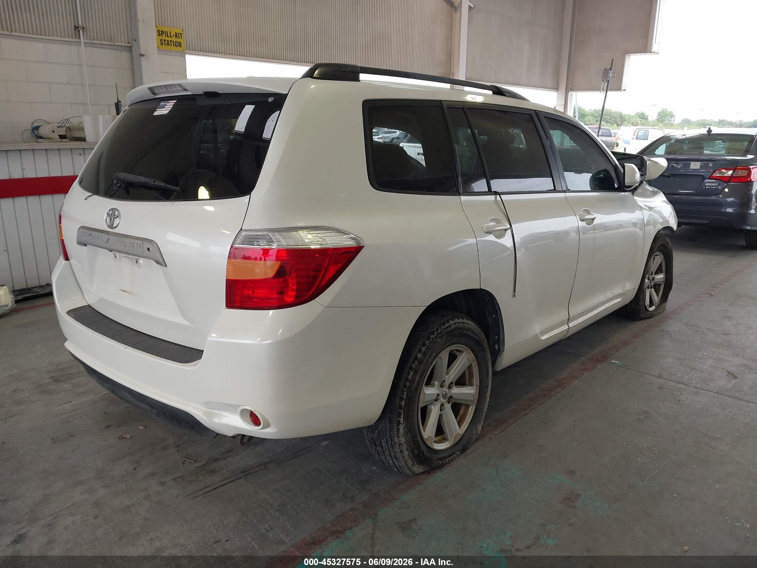 2010 Toyota Highlander Se V6 White vin: 5TDKK3EHXAS018751