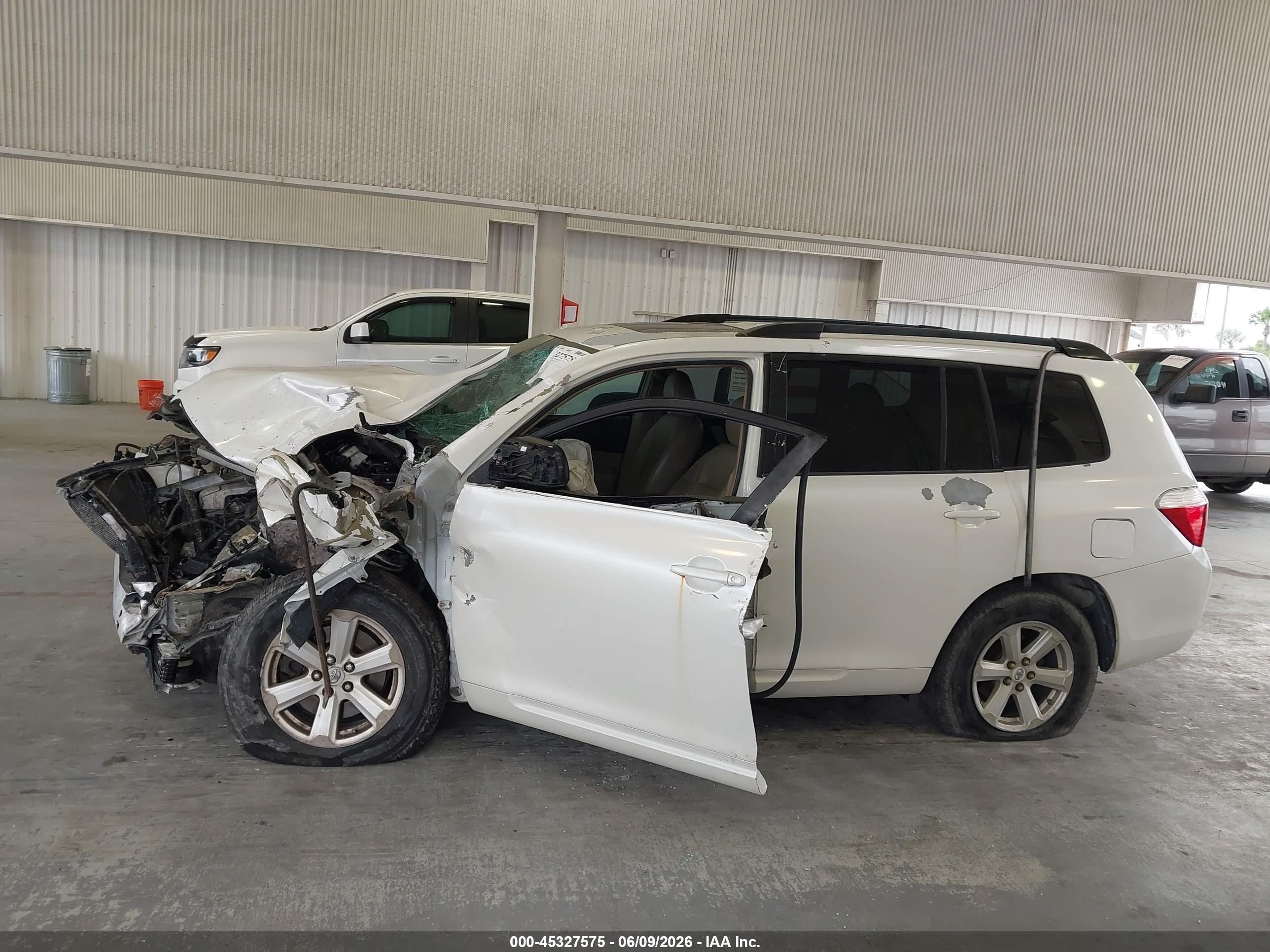 2010 Toyota Highlander Se V6 White vin: 5TDKK3EHXAS018751