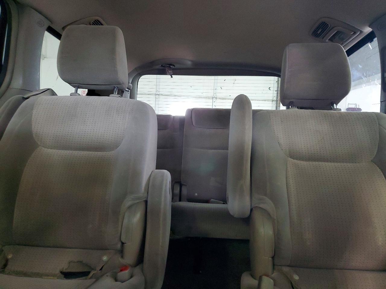 2010 Toyota Sienna Le 7-passenger Белый vin: 5TDKK4CC0AS303584