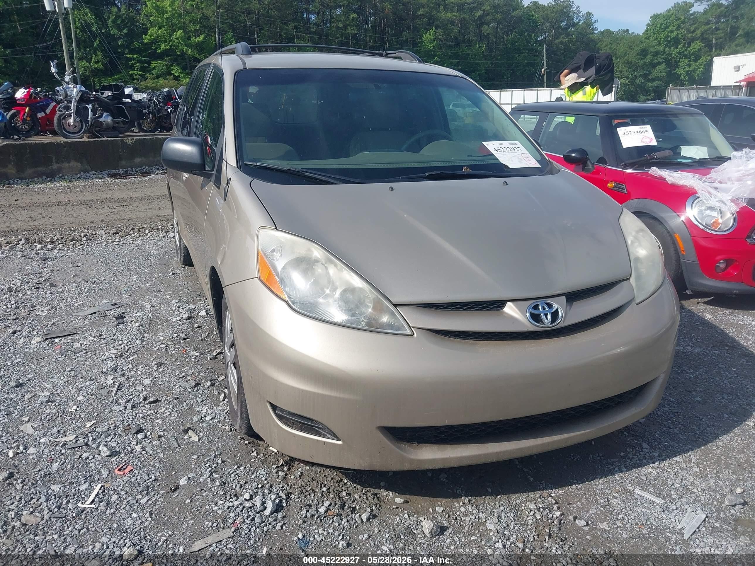 2010 Toyota Sienna Le Beige vin: 5TDKK4CC0AS314570