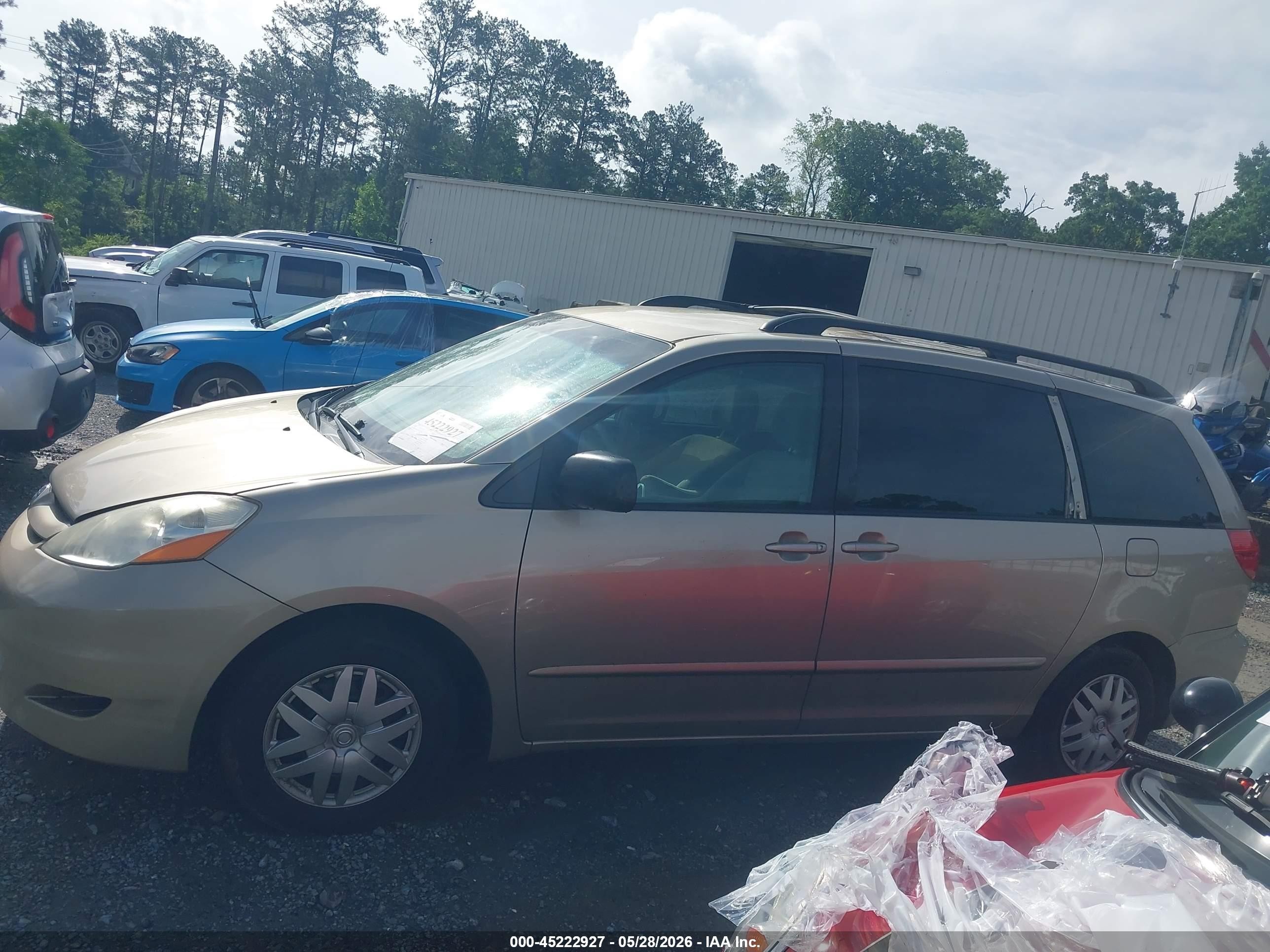 2010 Toyota Sienna Le Beige vin: 5TDKK4CC0AS314570
