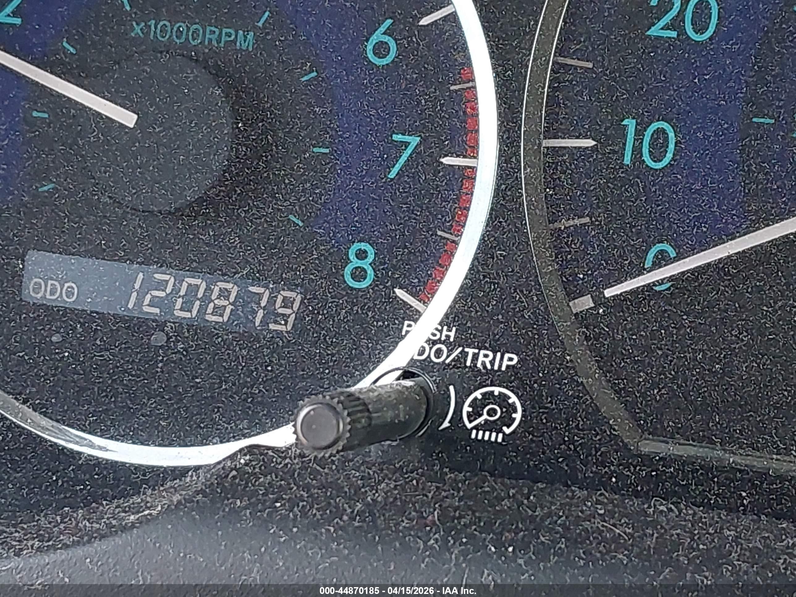 2010 Toyota Sienna Le Серебряный vin: 5TDKK4CC0AS323866
