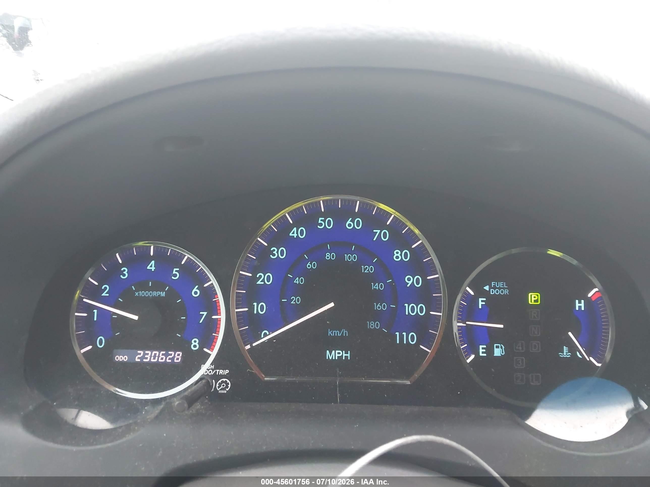 2010 Toyota Sienna Le Silver vin: 5TDKK4CC0AS341042
