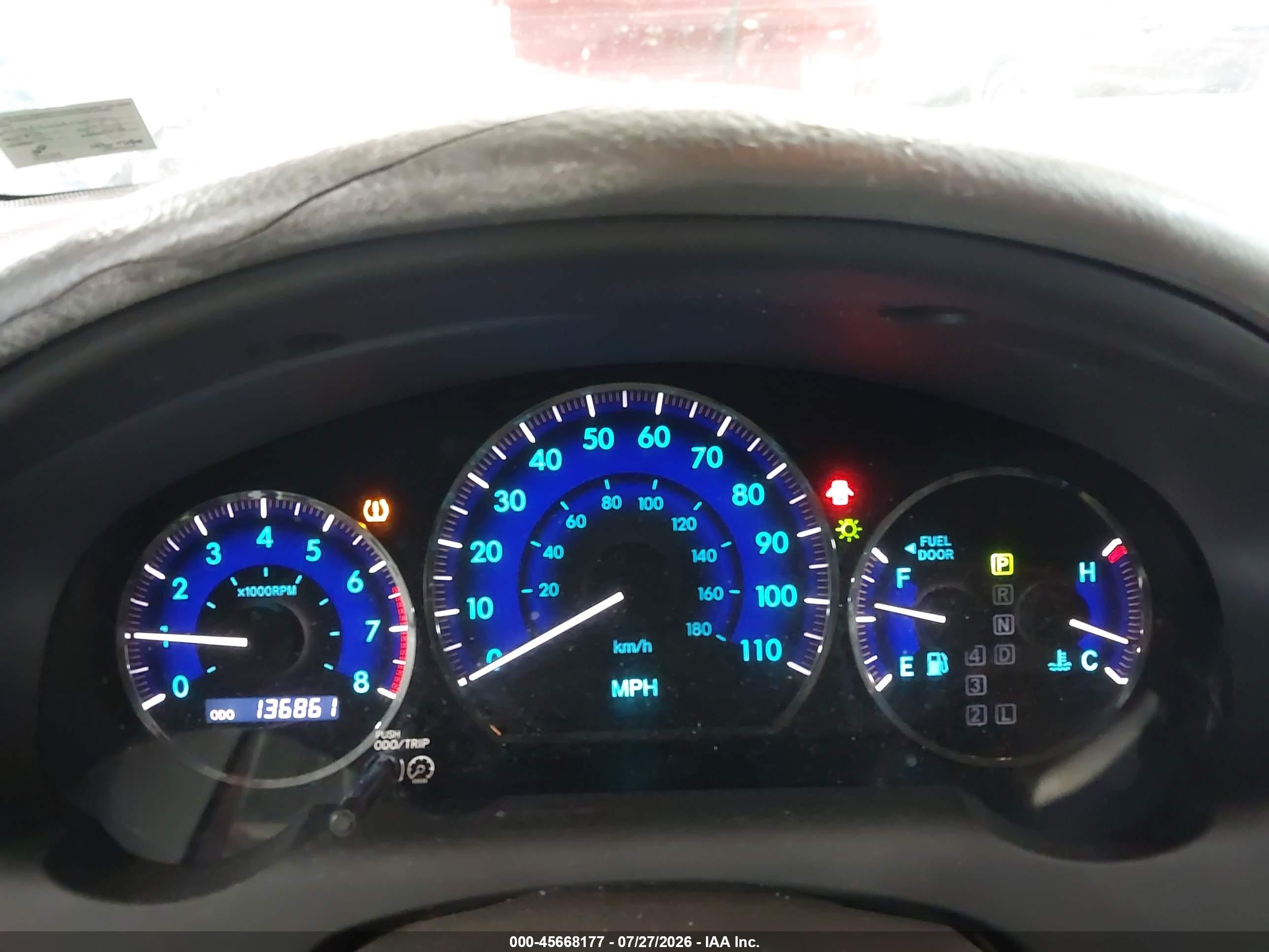 2010 Toyota Sienna Le White vin: 5TDKK4CC2AS303800