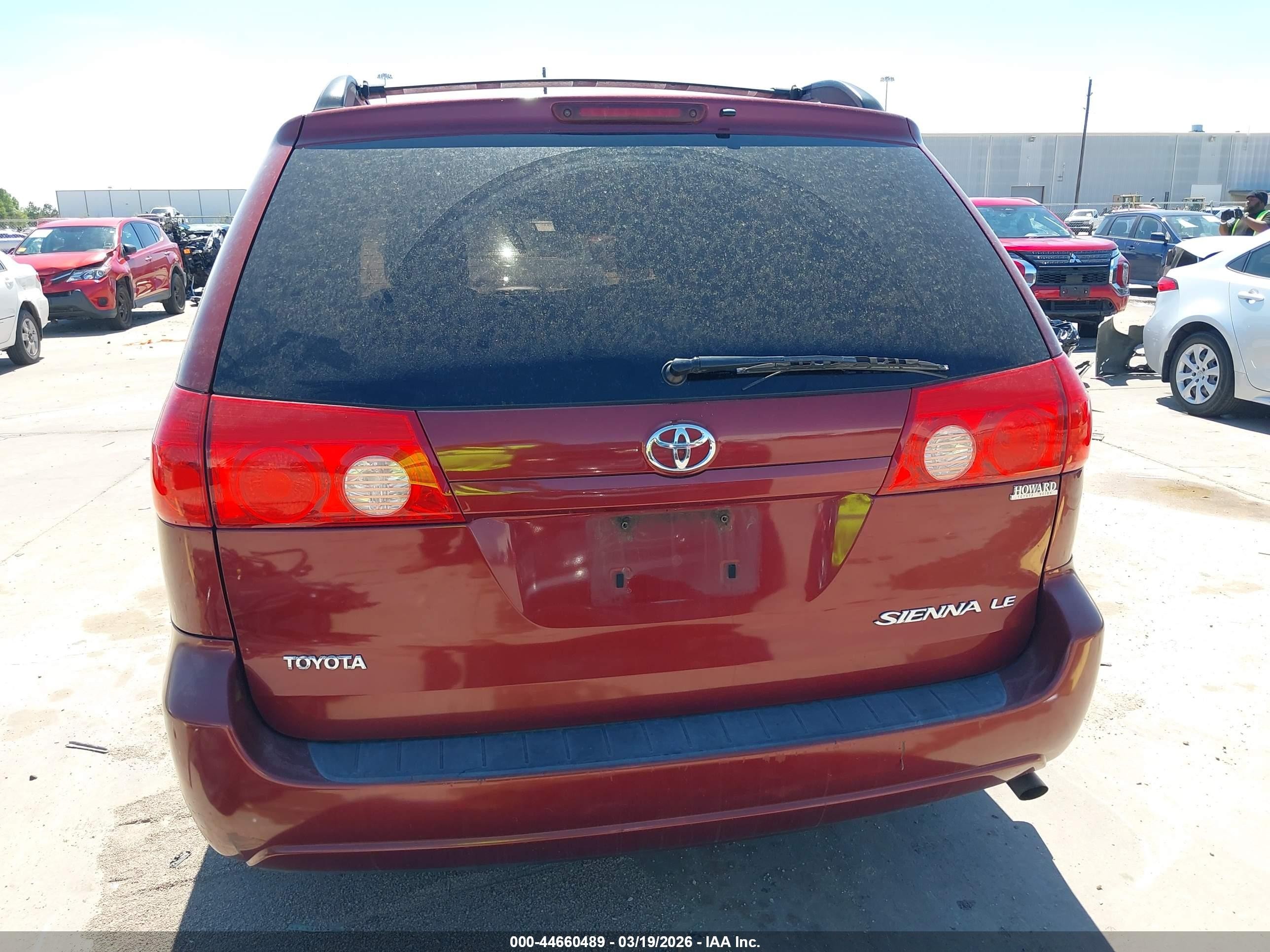 2010 Toyota Sienna Le Red vin: 5TDKK4CC3AS298977