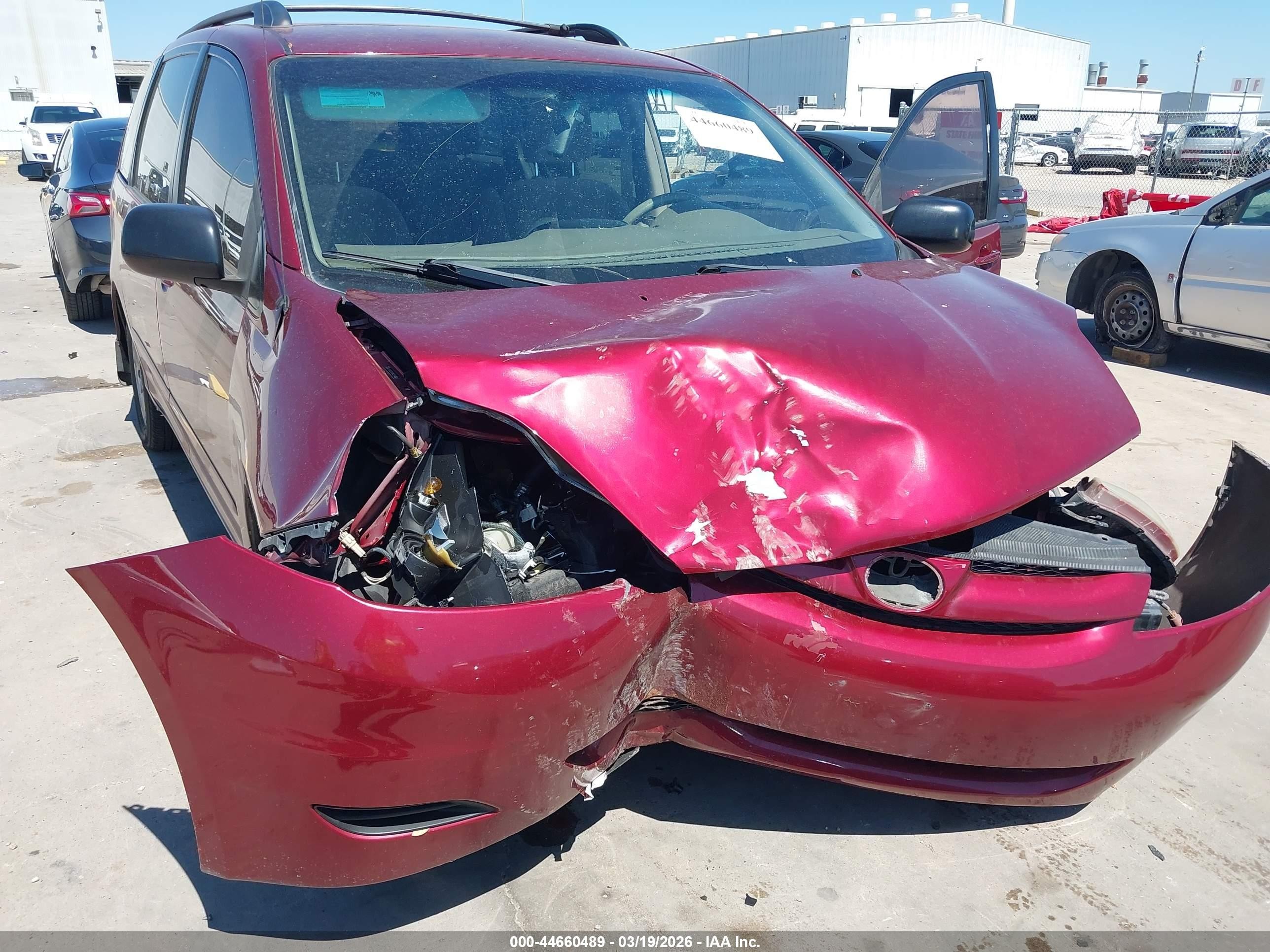 2010 Toyota Sienna Le Red vin: 5TDKK4CC3AS298977