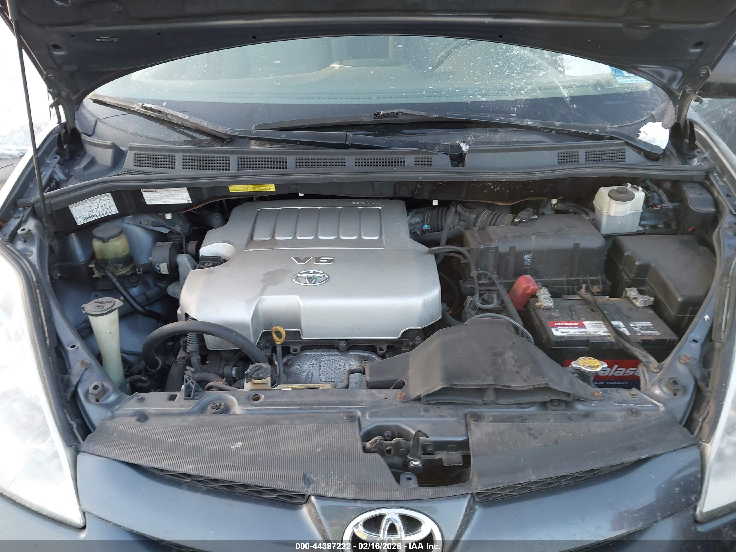 2010 Toyota Sienna Le Turquoise vin: 5TDKK4CC3AS313235