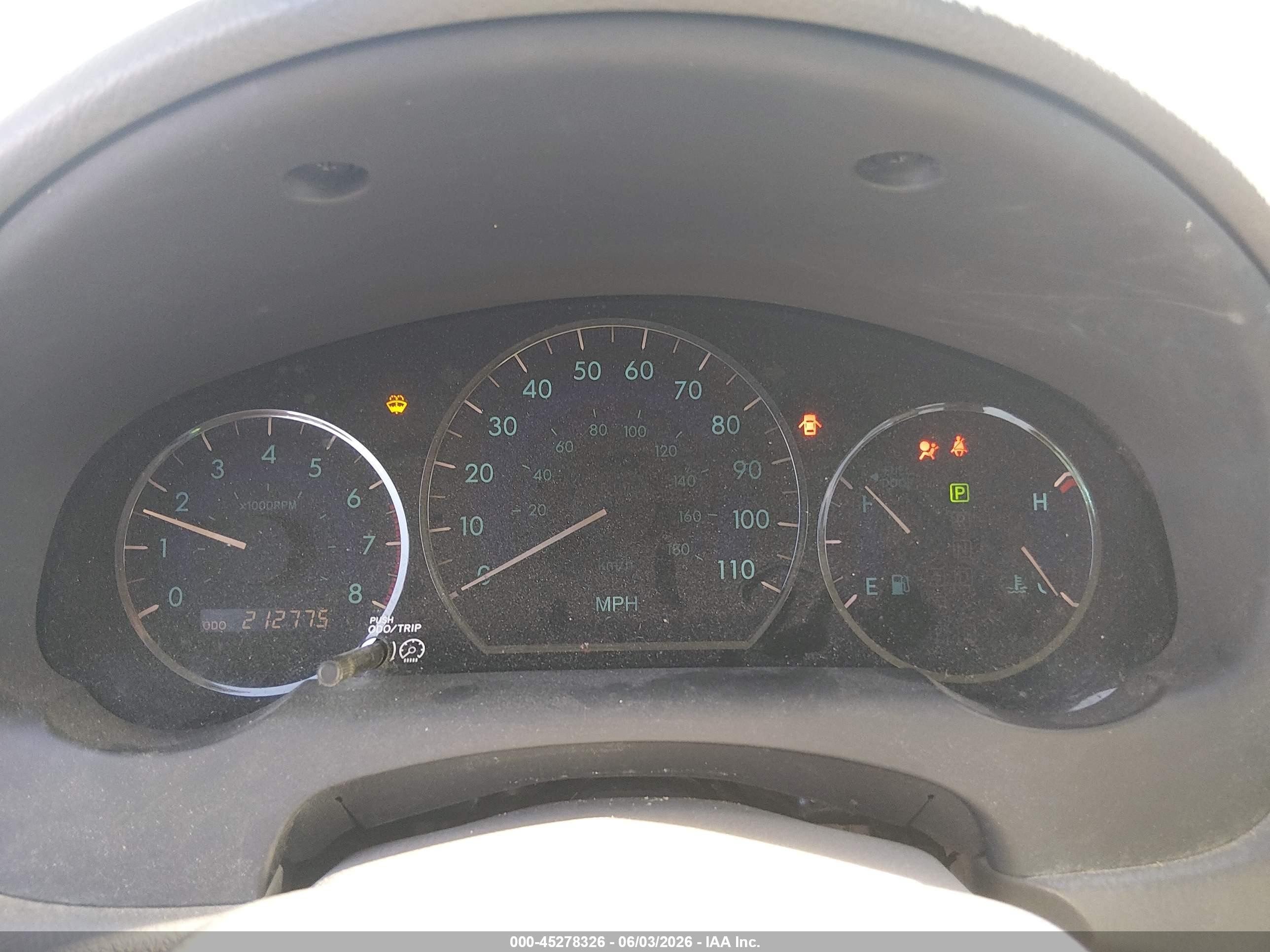 2010 Toyota Sienna Le Серебряный vin: 5TDKK4CC3AS313574