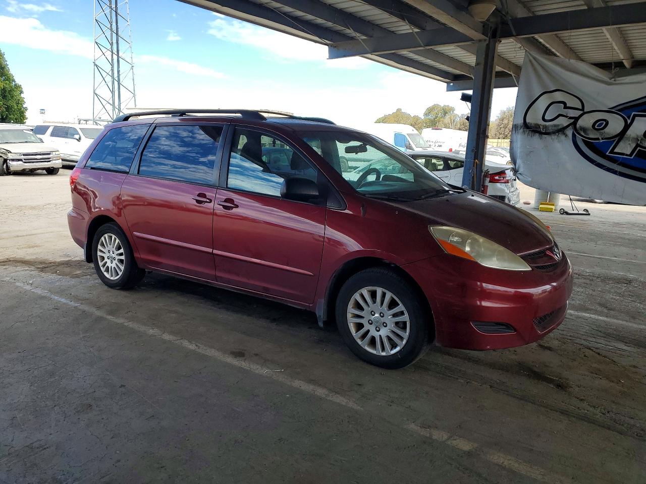 2010 Toyota Sienna Le 7-passenger Maroon vin: 5TDKK4CC3AS314076