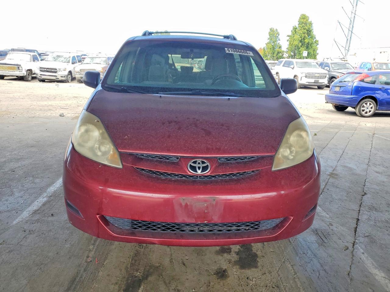 2010 Toyota Sienna Le 7-passenger Maroon vin: 5TDKK4CC3AS314076