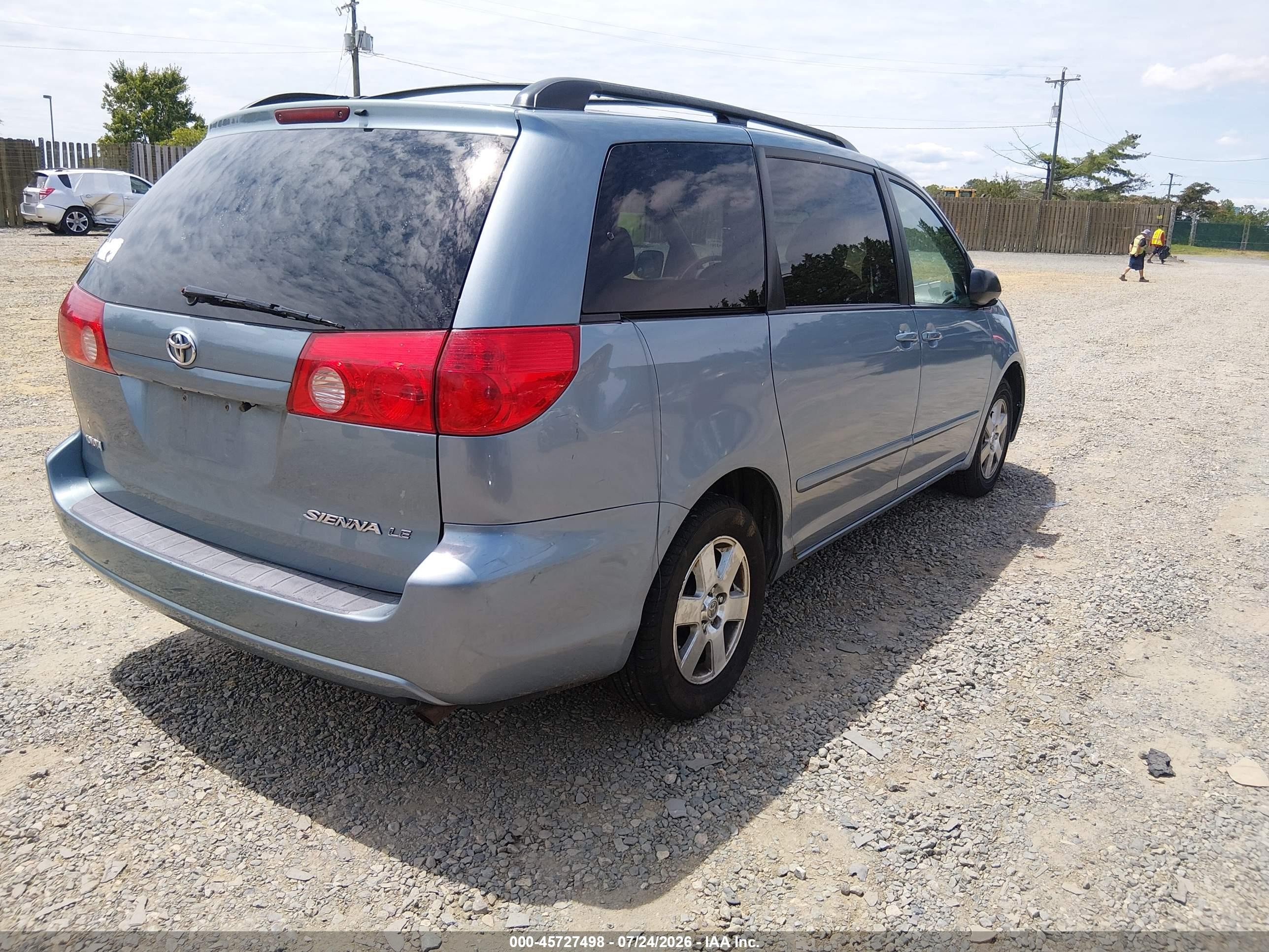 2010 Toyota Sienna Le Blue vin: 5TDKK4CC4AS343442