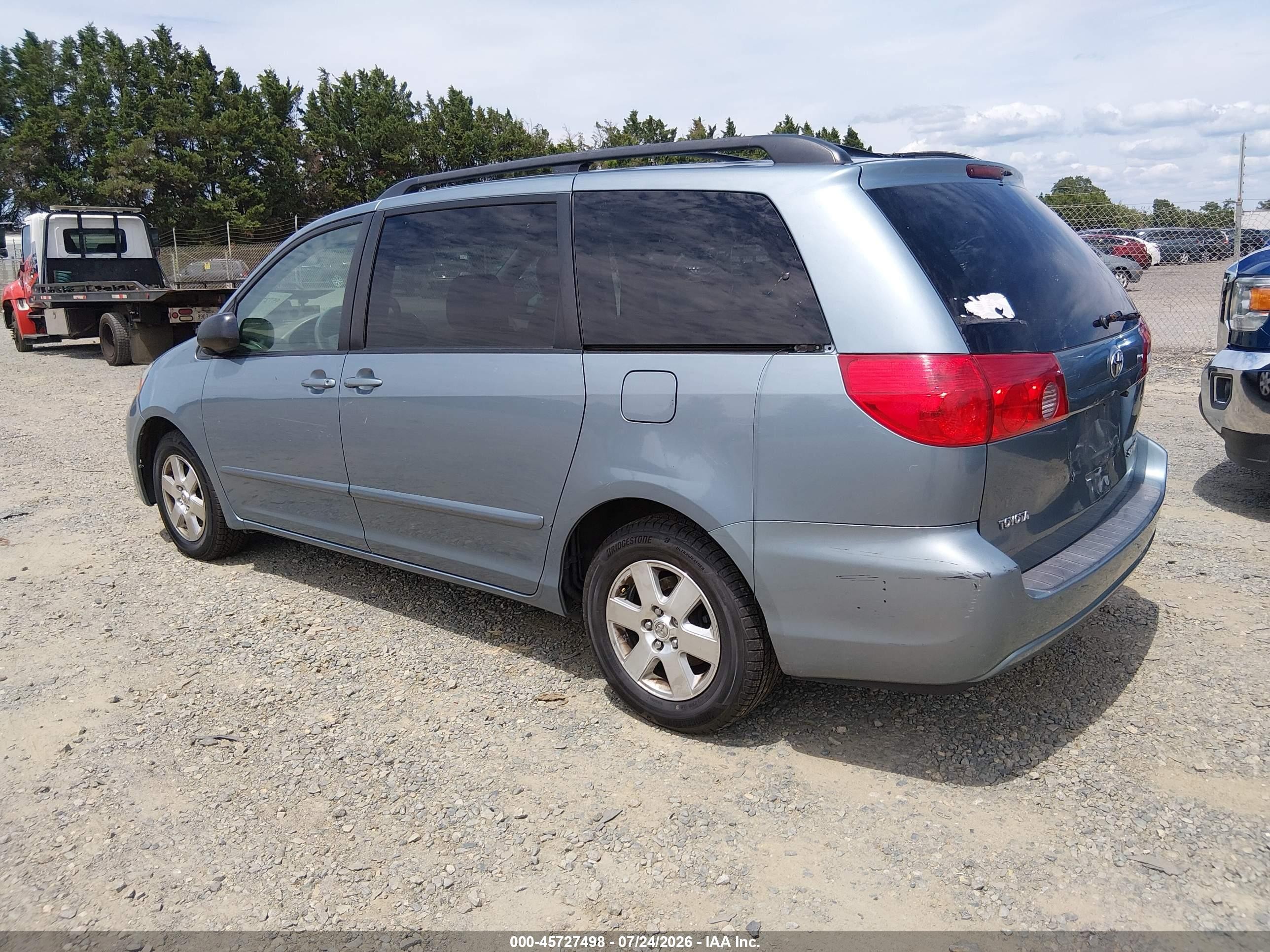 2010 Toyota Sienna Le Blue vin: 5TDKK4CC4AS343442