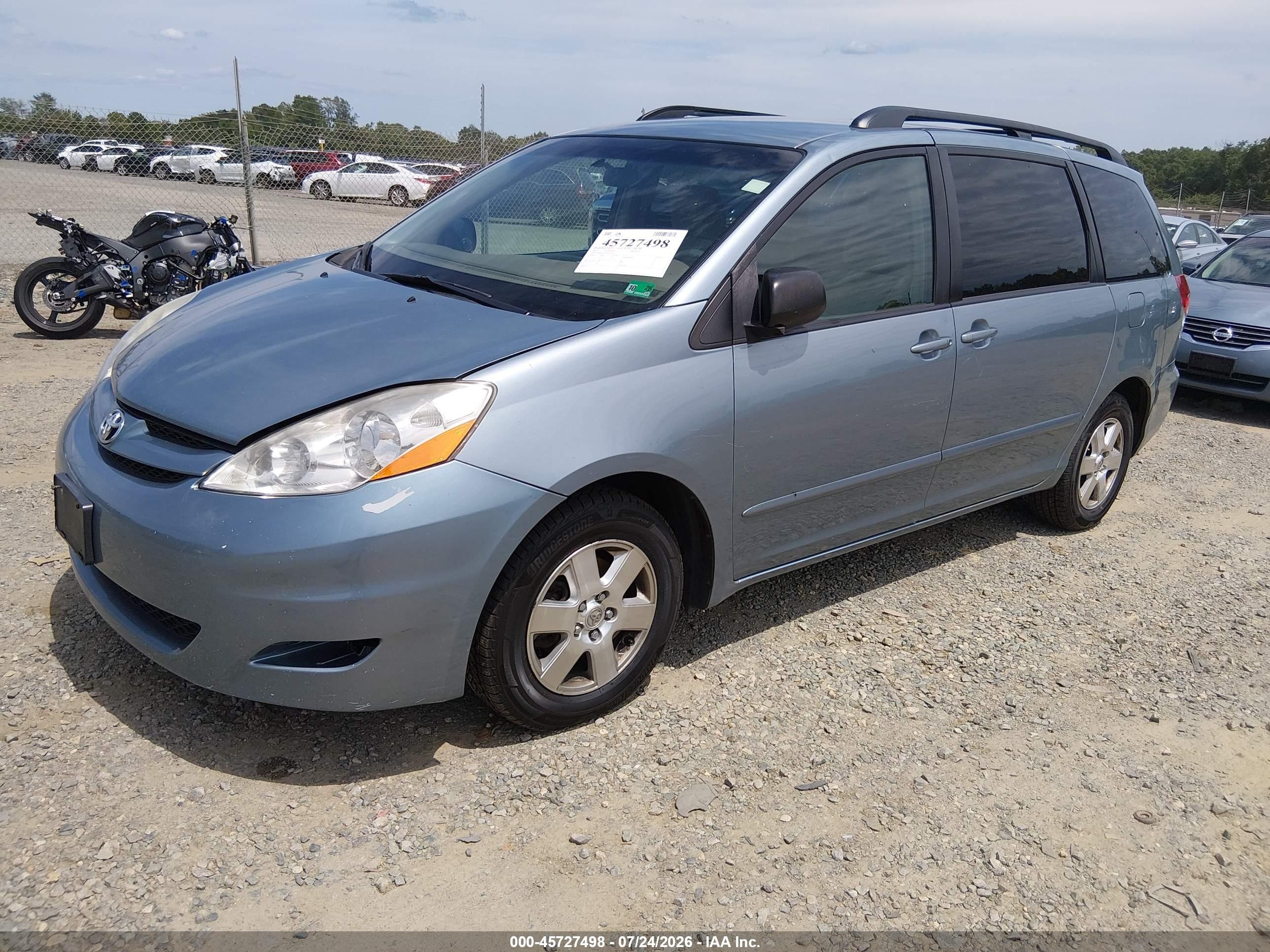 2010 Toyota Sienna Le Blue vin: 5TDKK4CC4AS343442