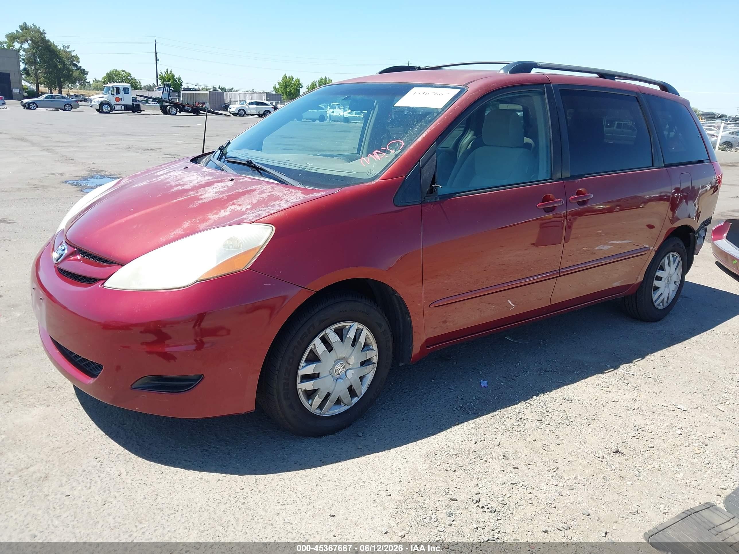 2010 Toyota Sienna Le Burgundy vin: 5TDKK4CC4AS343604