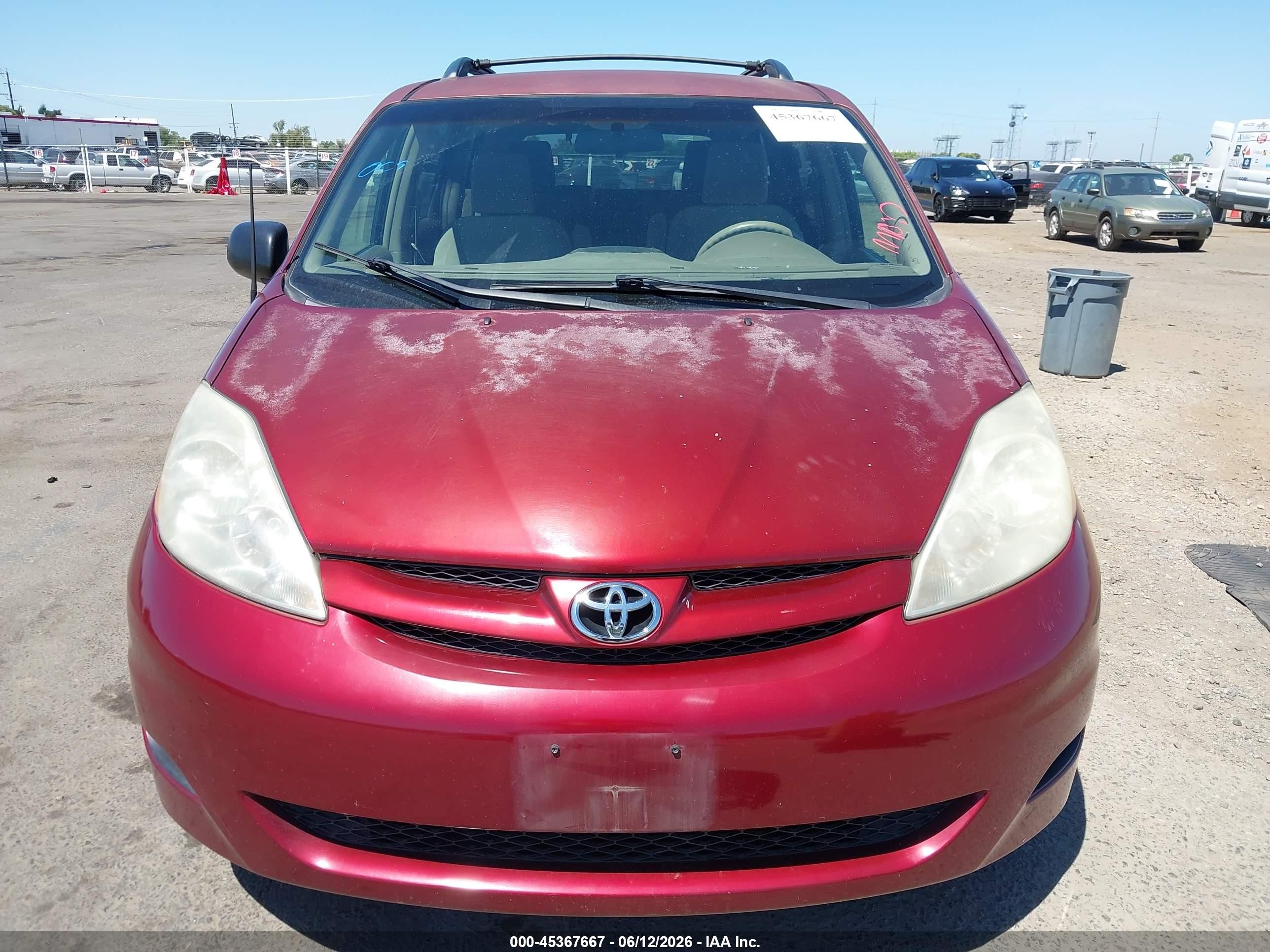 2010 Toyota Sienna Le Burgundy vin: 5TDKK4CC4AS343604