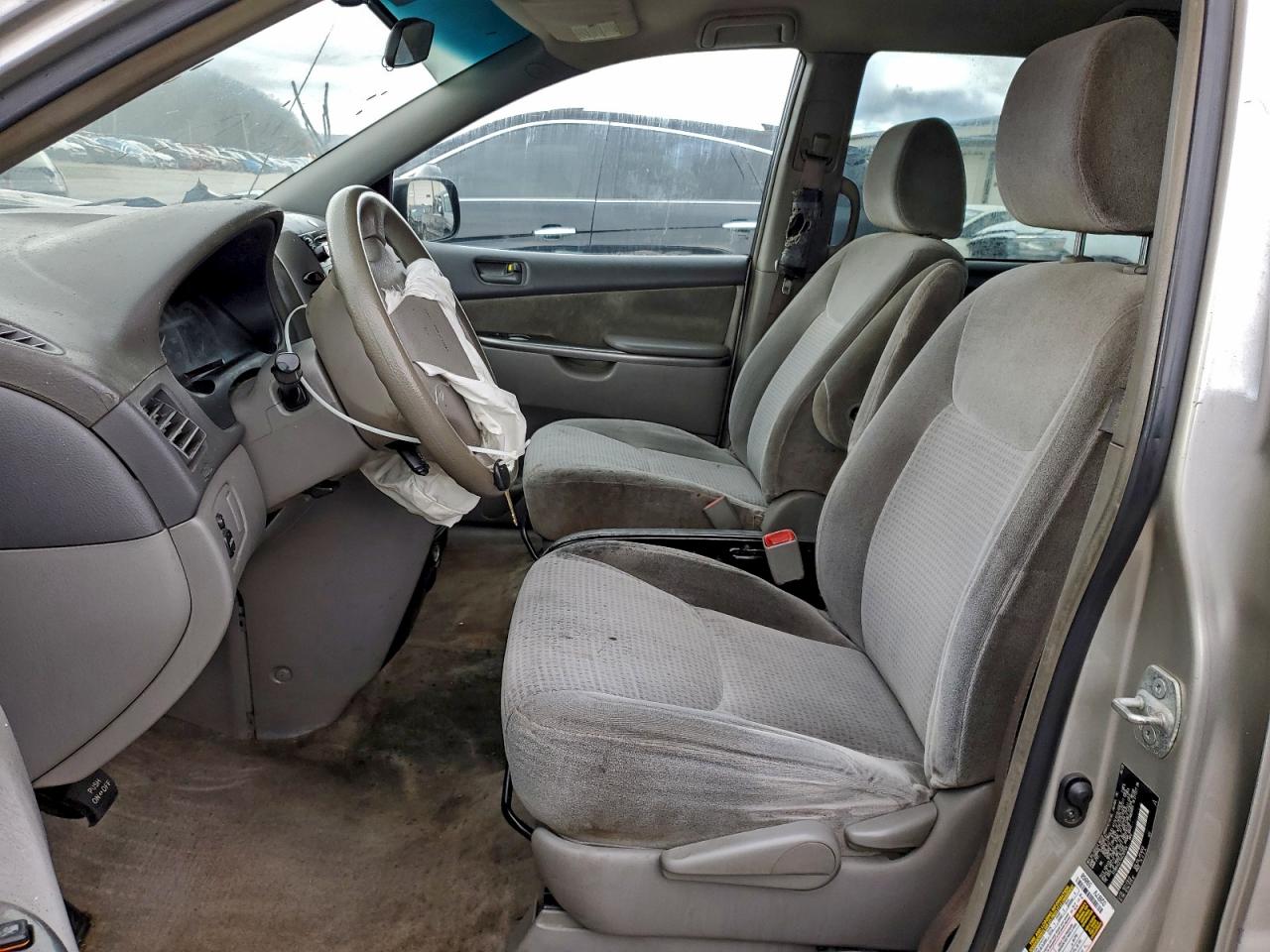 2010 Toyota Sienna Ce Silver vin: 5TDKK4CC5AS293764