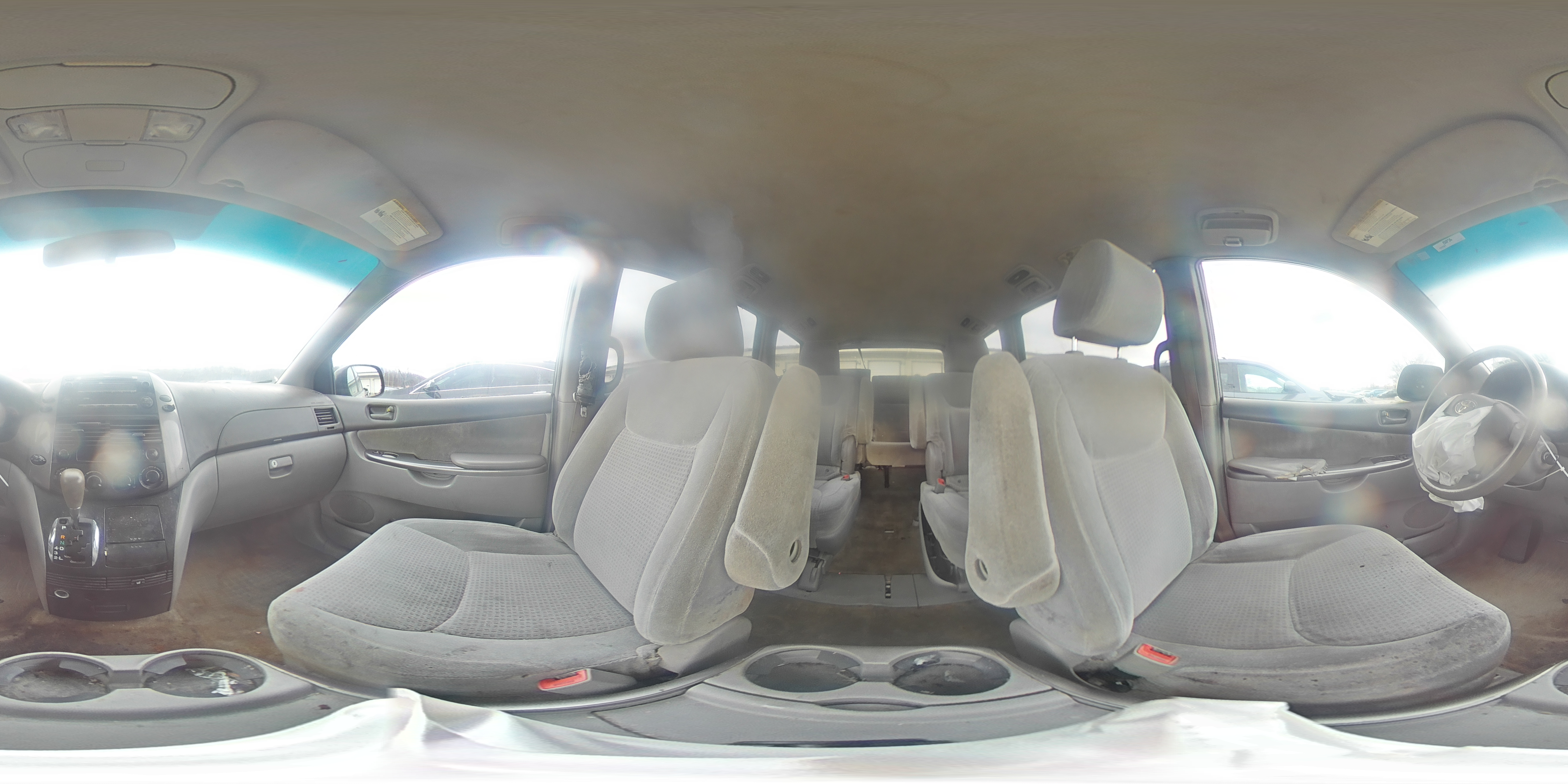 2010 Toyota Sienna Ce Silver vin: 5TDKK4CC5AS293764
