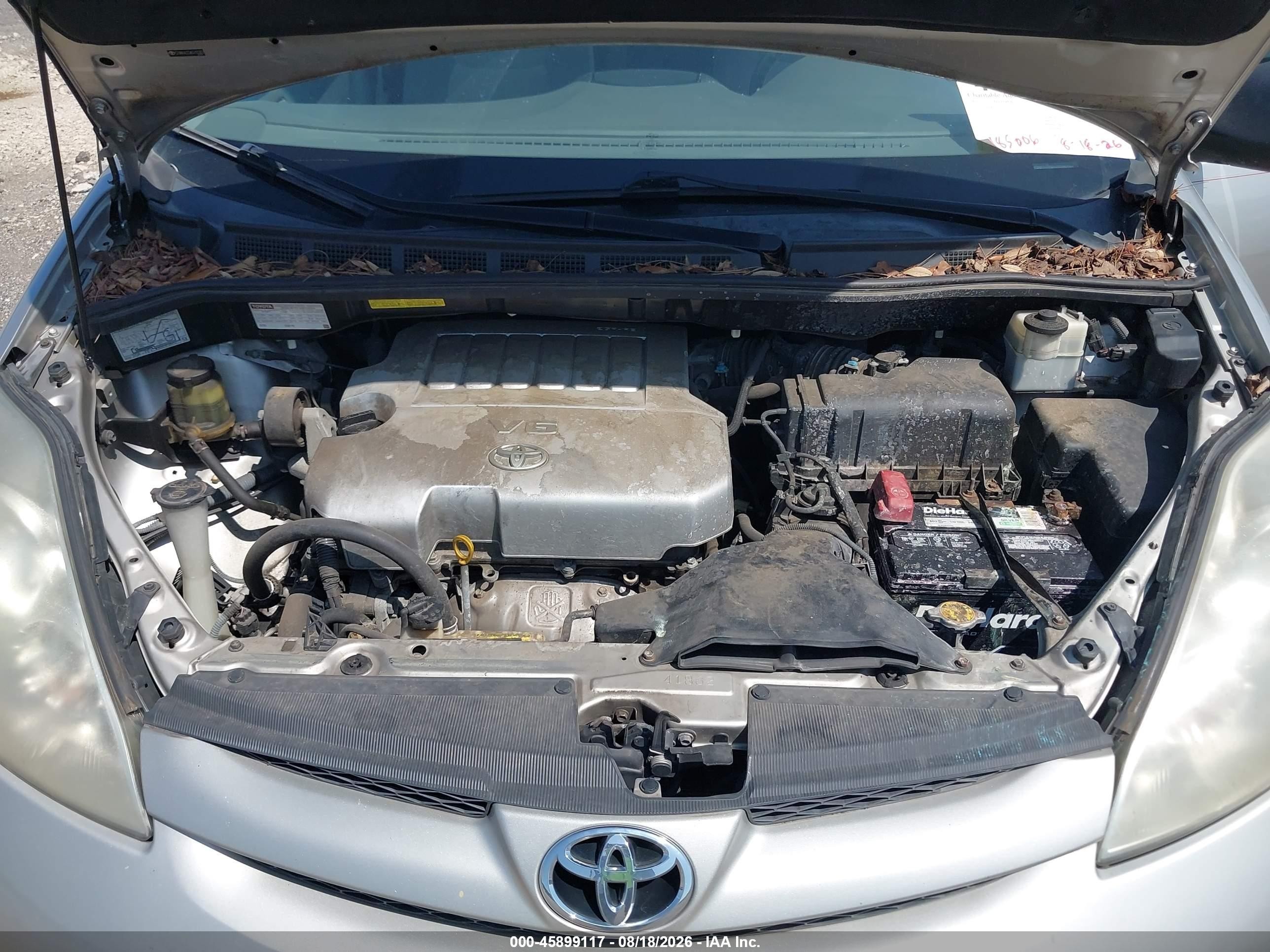 2010 Toyota Sienna Le Silver vin: 5TDKK4CC5AS313303