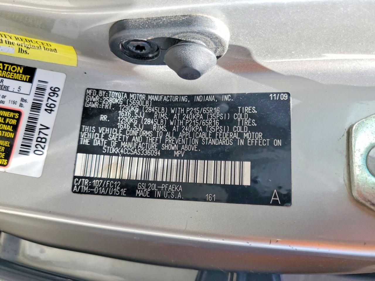 2010 Toyota Sienna Le 7-passenger Silver vin: 5TDKK4CC5AS336094