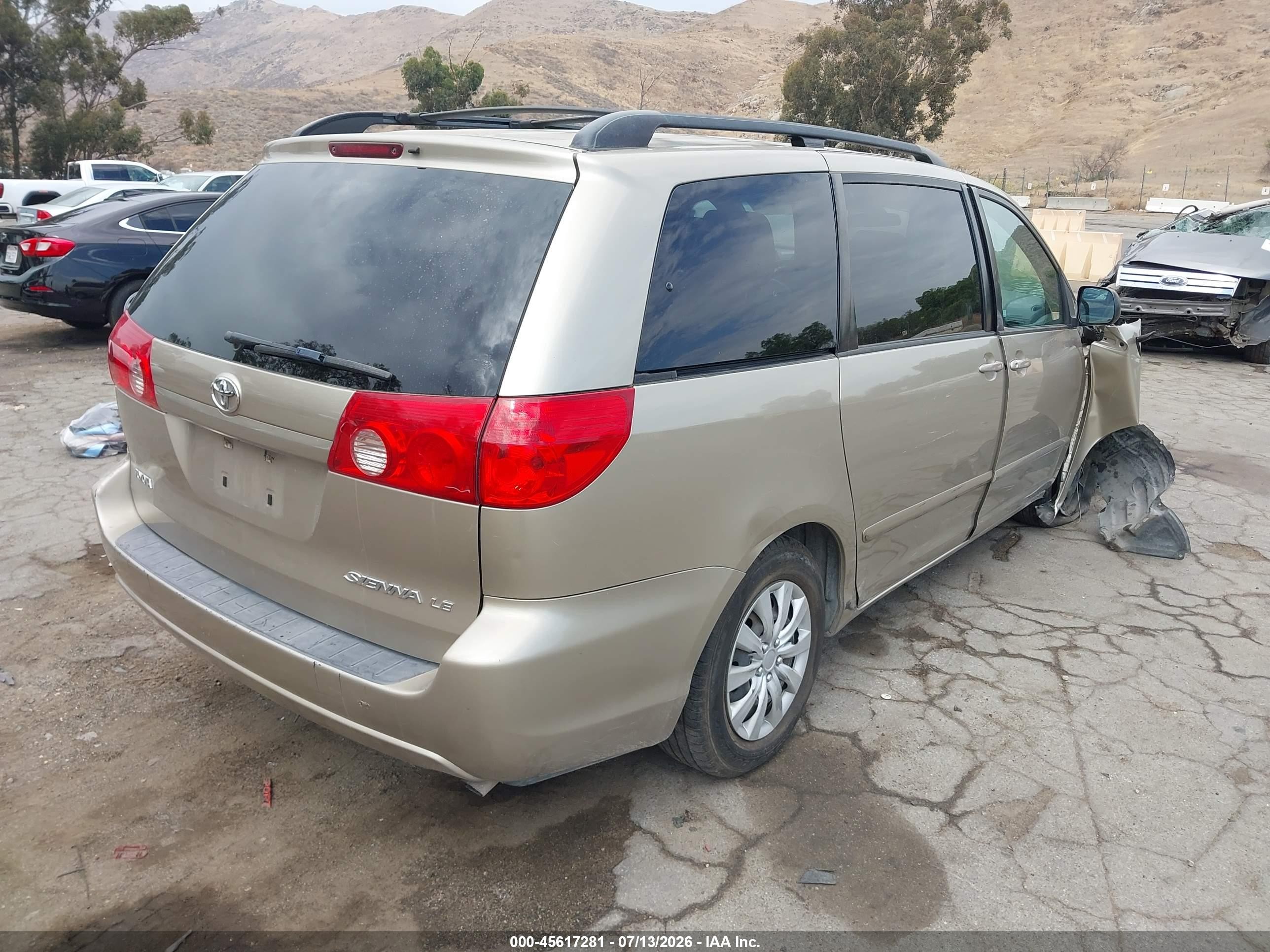 2010 Toyota Sienna Le Champagne vin: 5TDKK4CC6AS329185