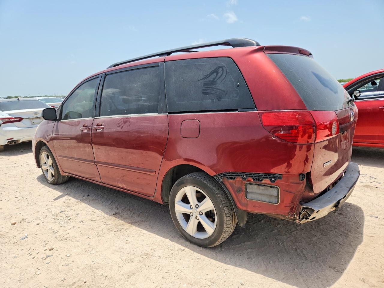 2010 Toyota Sienna Ce 8-passenger Красный vin: 5TDKK4CC6AS331051