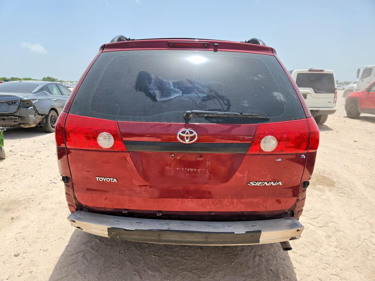 2010 Toyota Sienna Ce 8-passenger Красный vin: 5TDKK4CC6AS331051