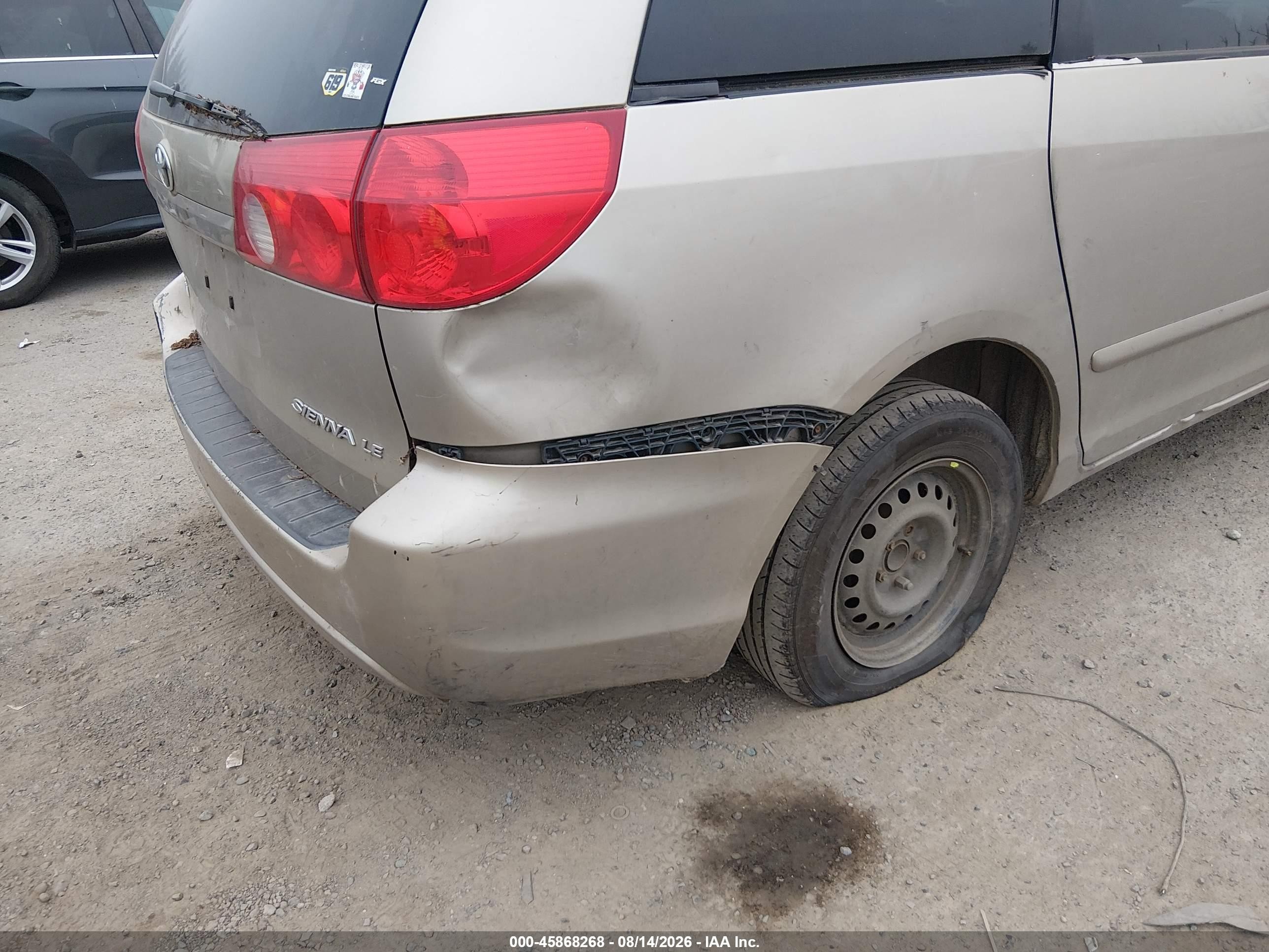 2010 Toyota Sienna Le Tan vin: 5TDKK4CC7AS289750