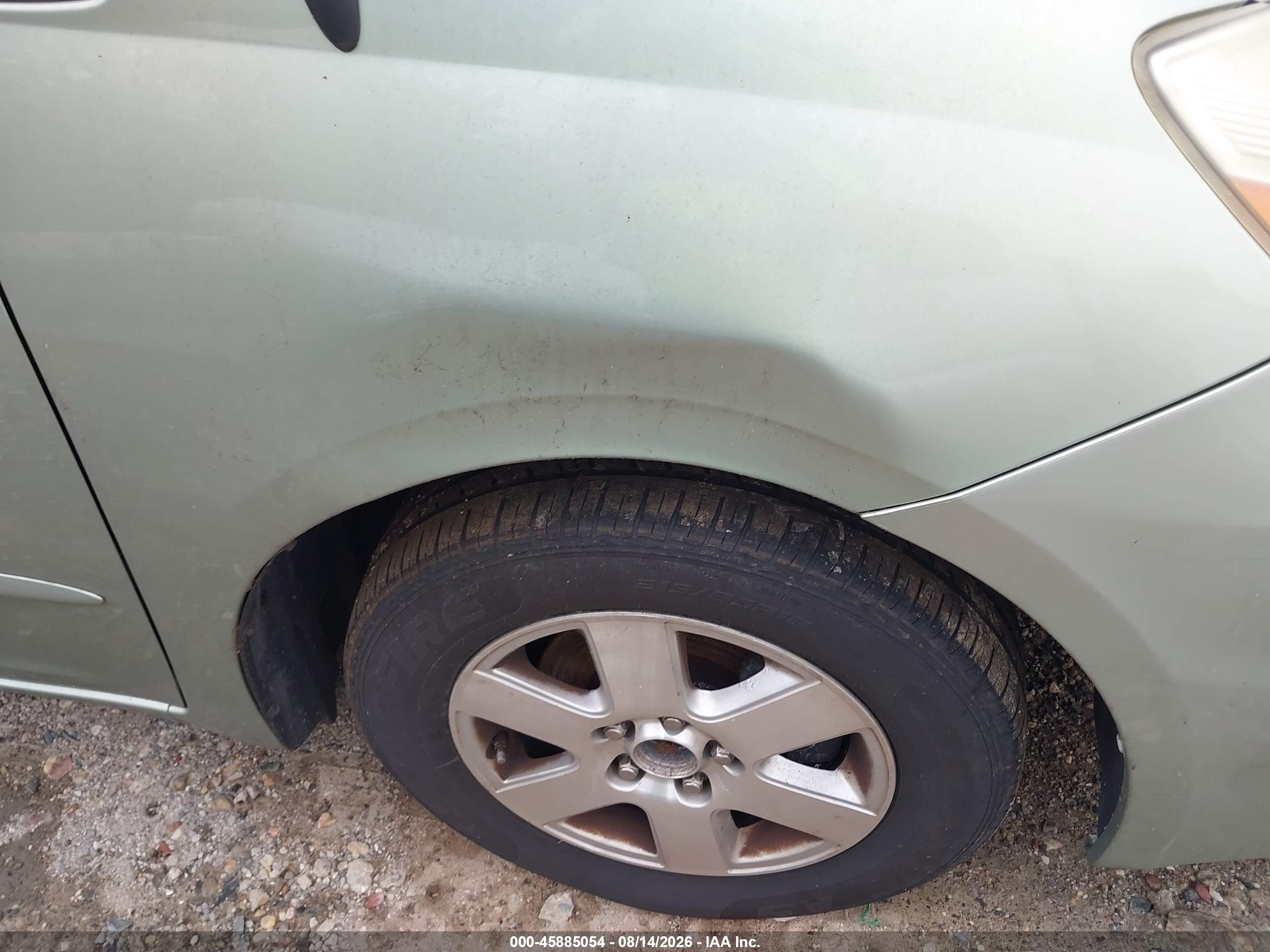 2010 Toyota Sienna Le Green vin: 5TDKK4CC7AS290641