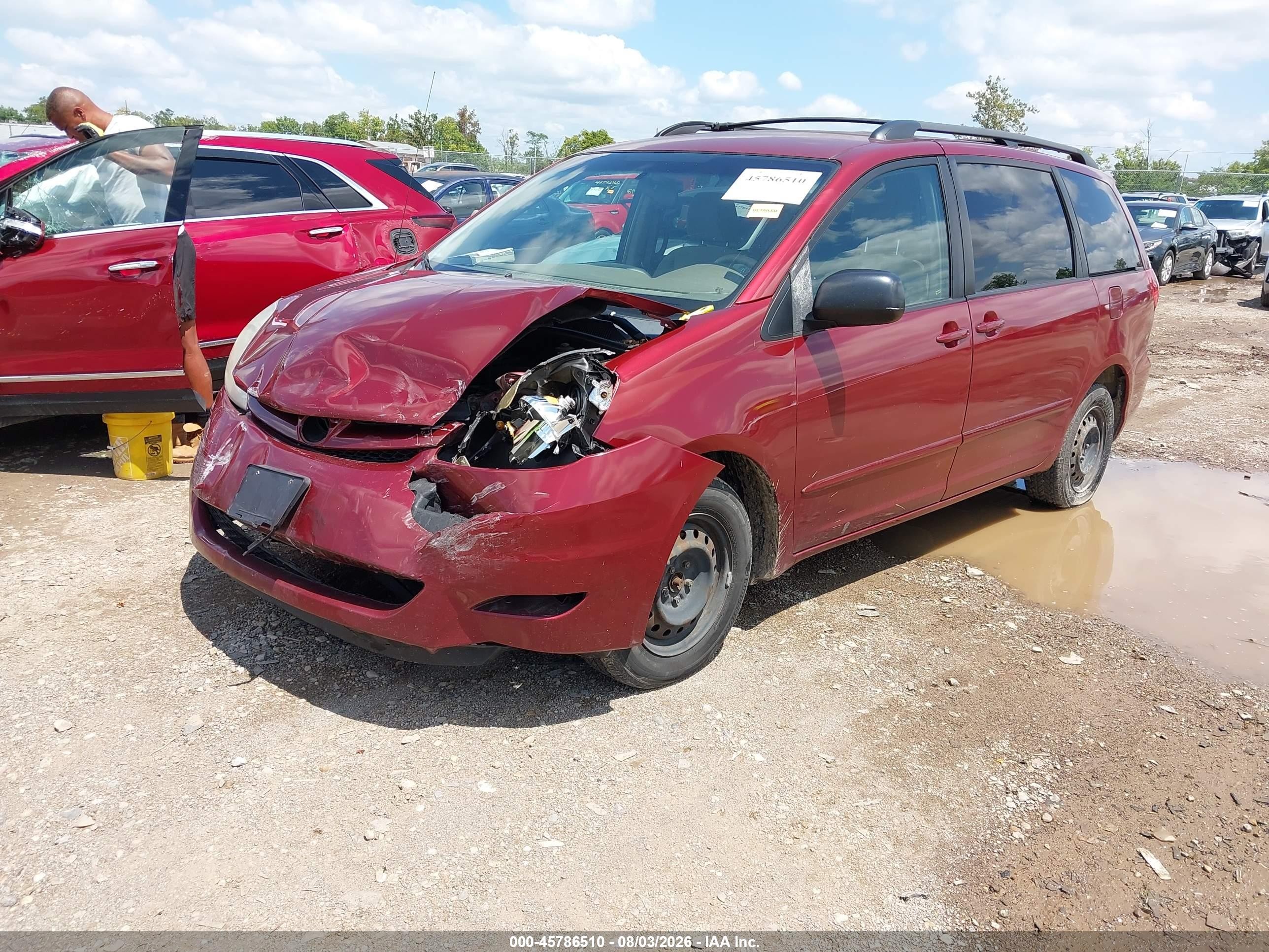 2010 Toyota Sienna Le Red vin: 5TDKK4CC7AS301489