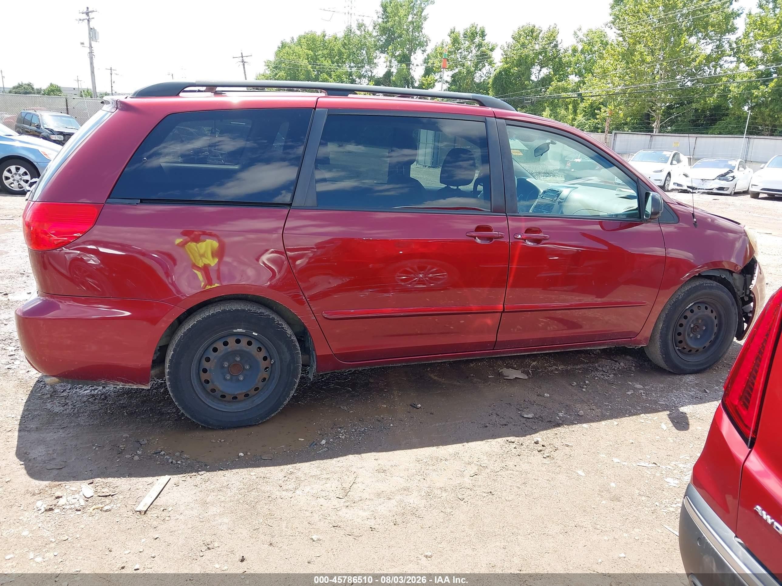 2010 Toyota Sienna Le Red vin: 5TDKK4CC7AS301489