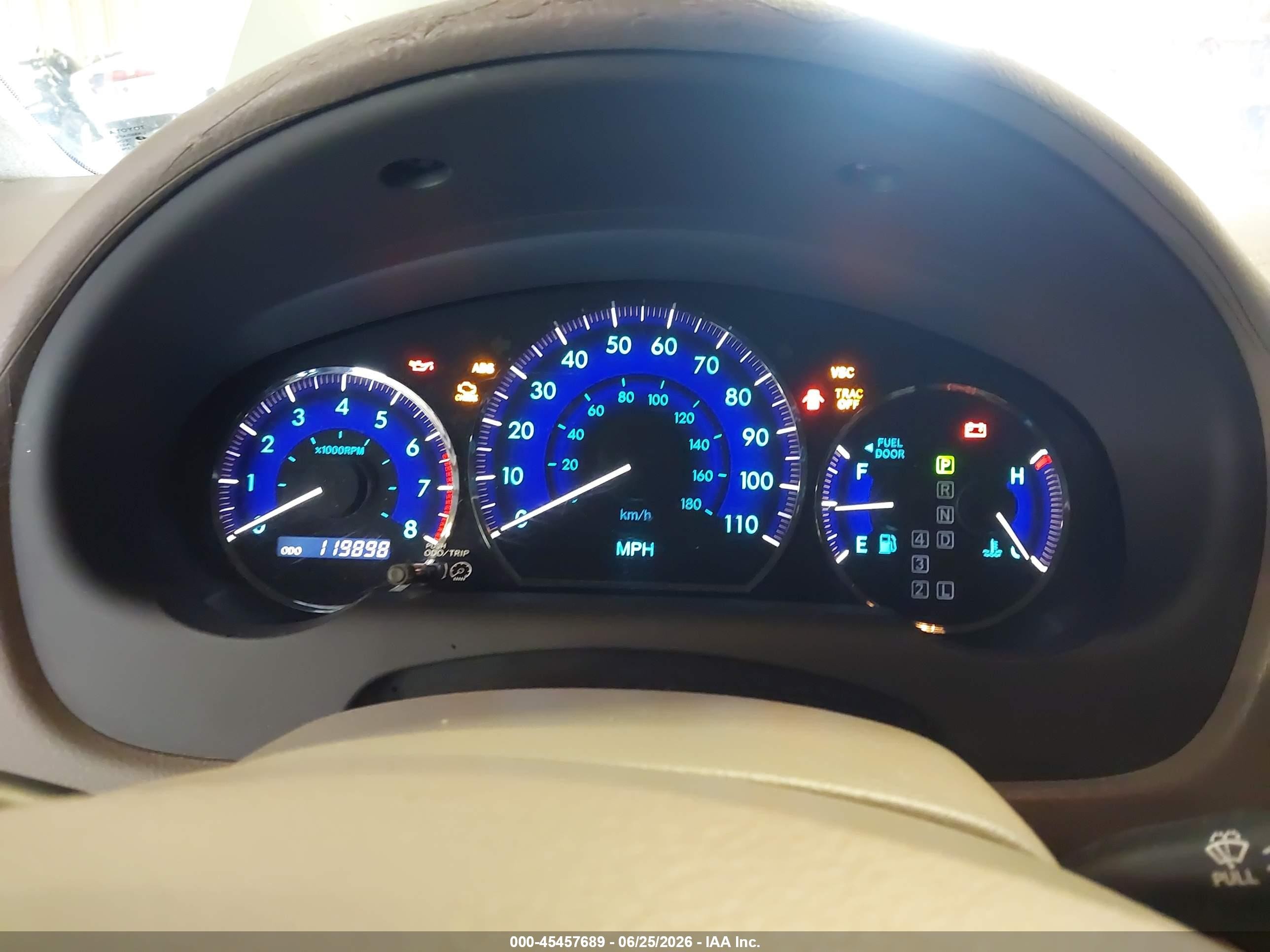 2010 Toyota Sienna Le Green vin: 5TDKK4CC7AS314811