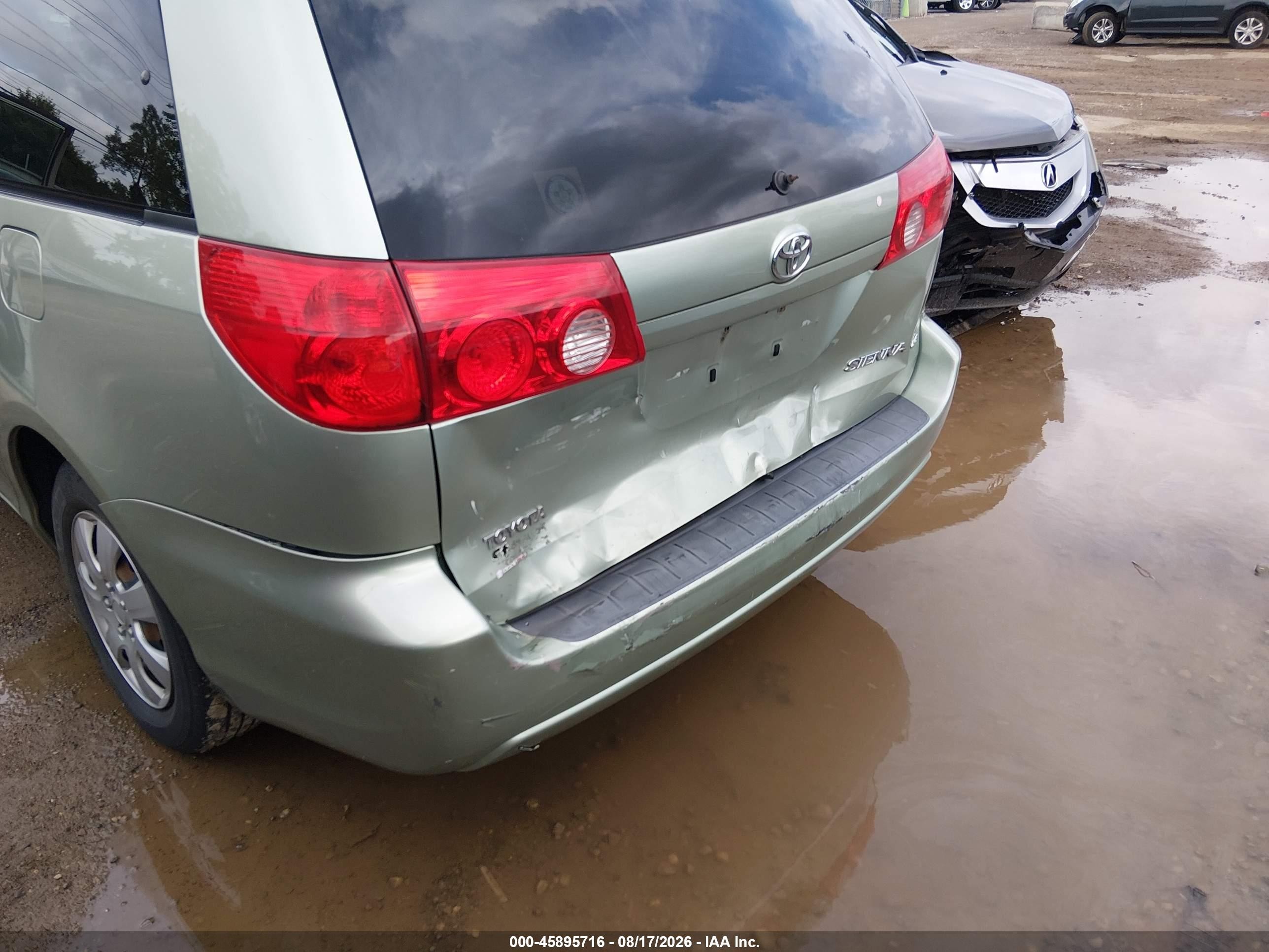 2010 Toyota Sienna Le Gray vin: 5TDKK4CC7AS340681