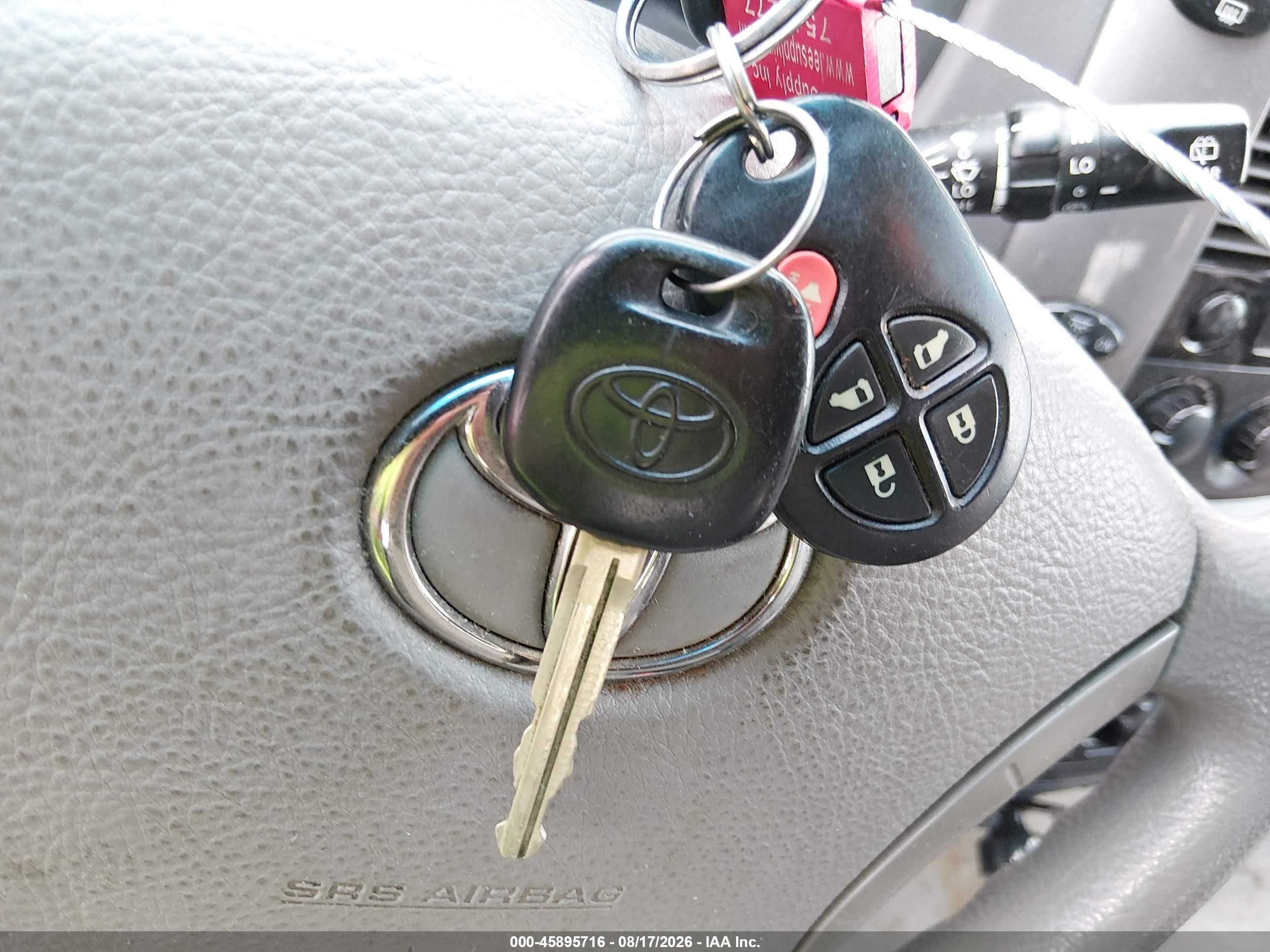 2010 Toyota Sienna Le Gray vin: 5TDKK4CC7AS340681