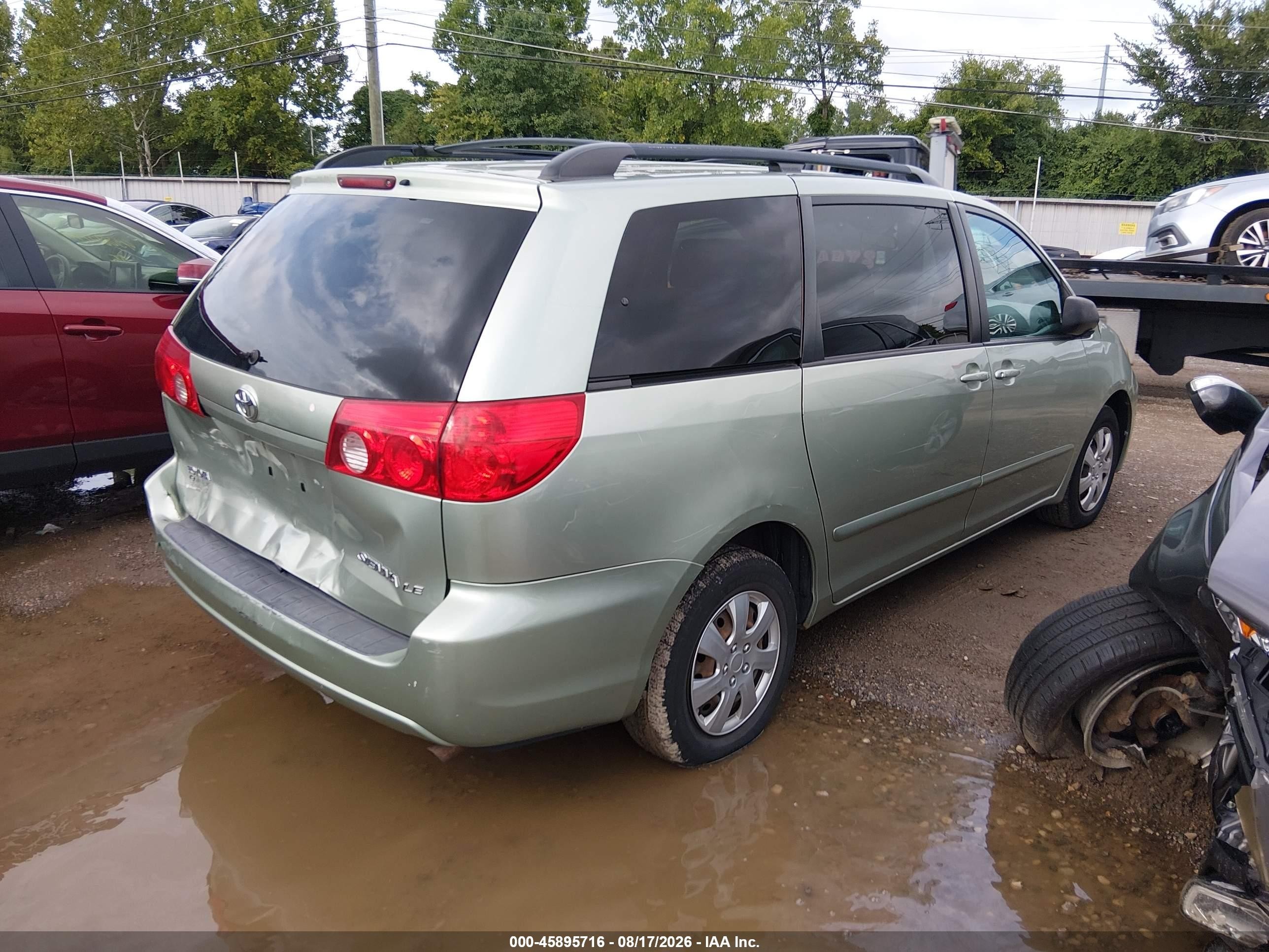 2010 Toyota Sienna Le Gray vin: 5TDKK4CC7AS340681