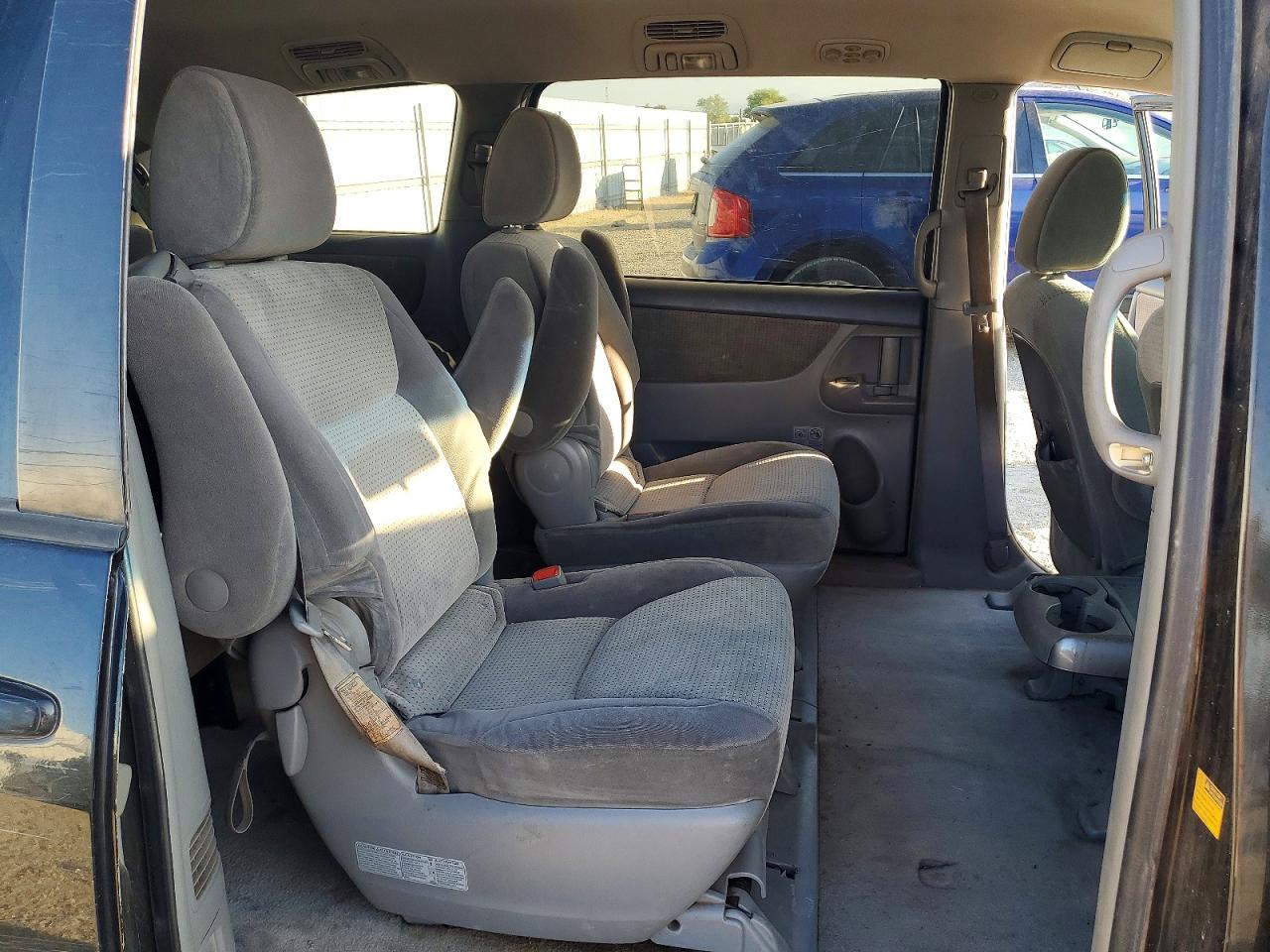 2010 Toyota Sienna Le 7-passenger Black vin: 5TDKK4CC8AS289725