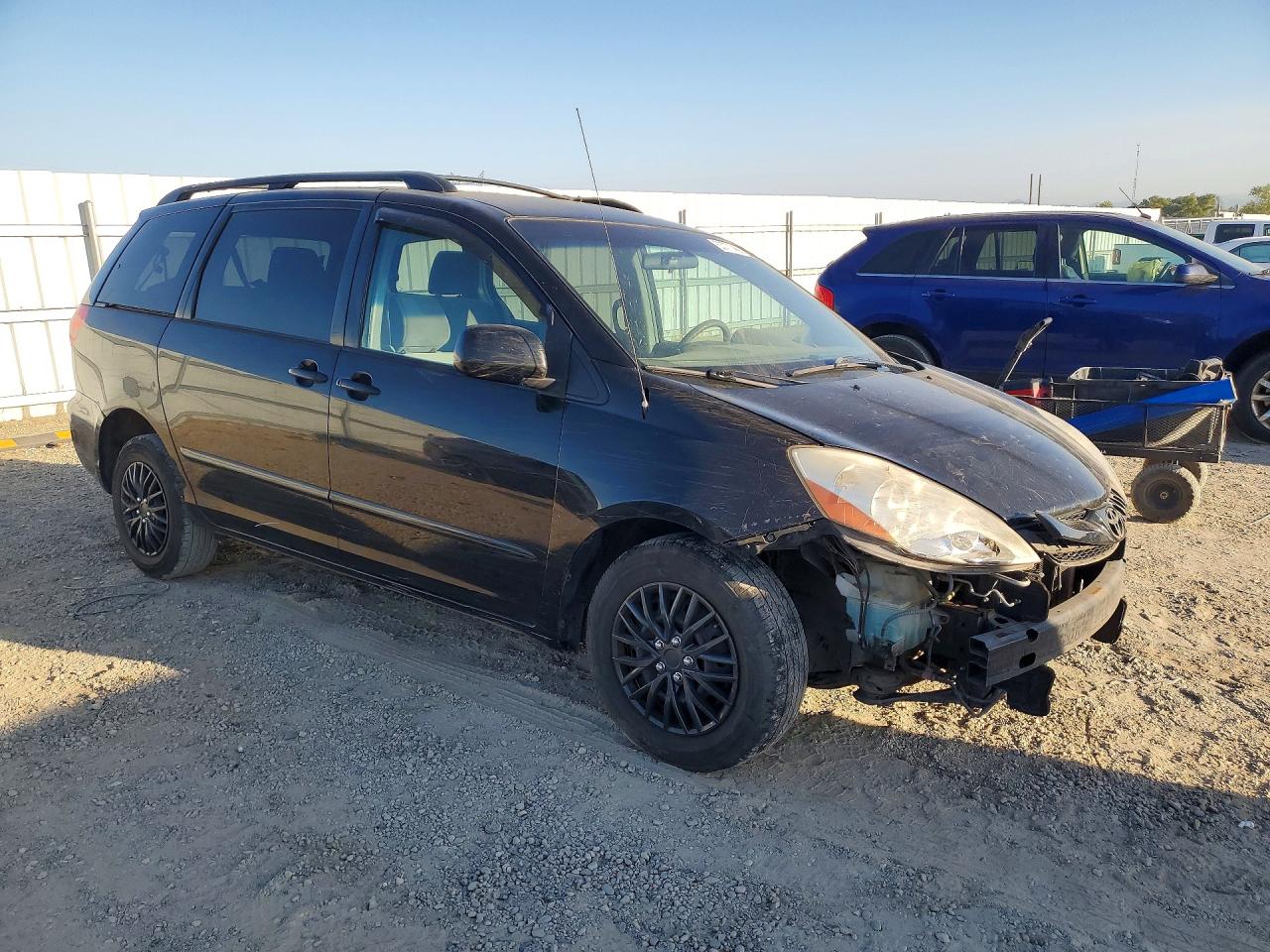 2010 Toyota Sienna Le 7-passenger Черный vin: 5TDKK4CC8AS289725