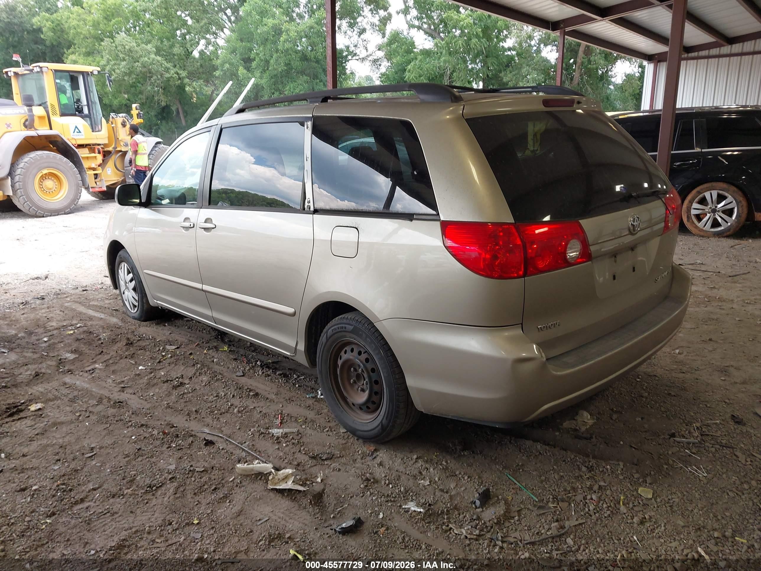 2010 Toyota Sienna Le Champagne vin: 5TDKK4CC8AS301954