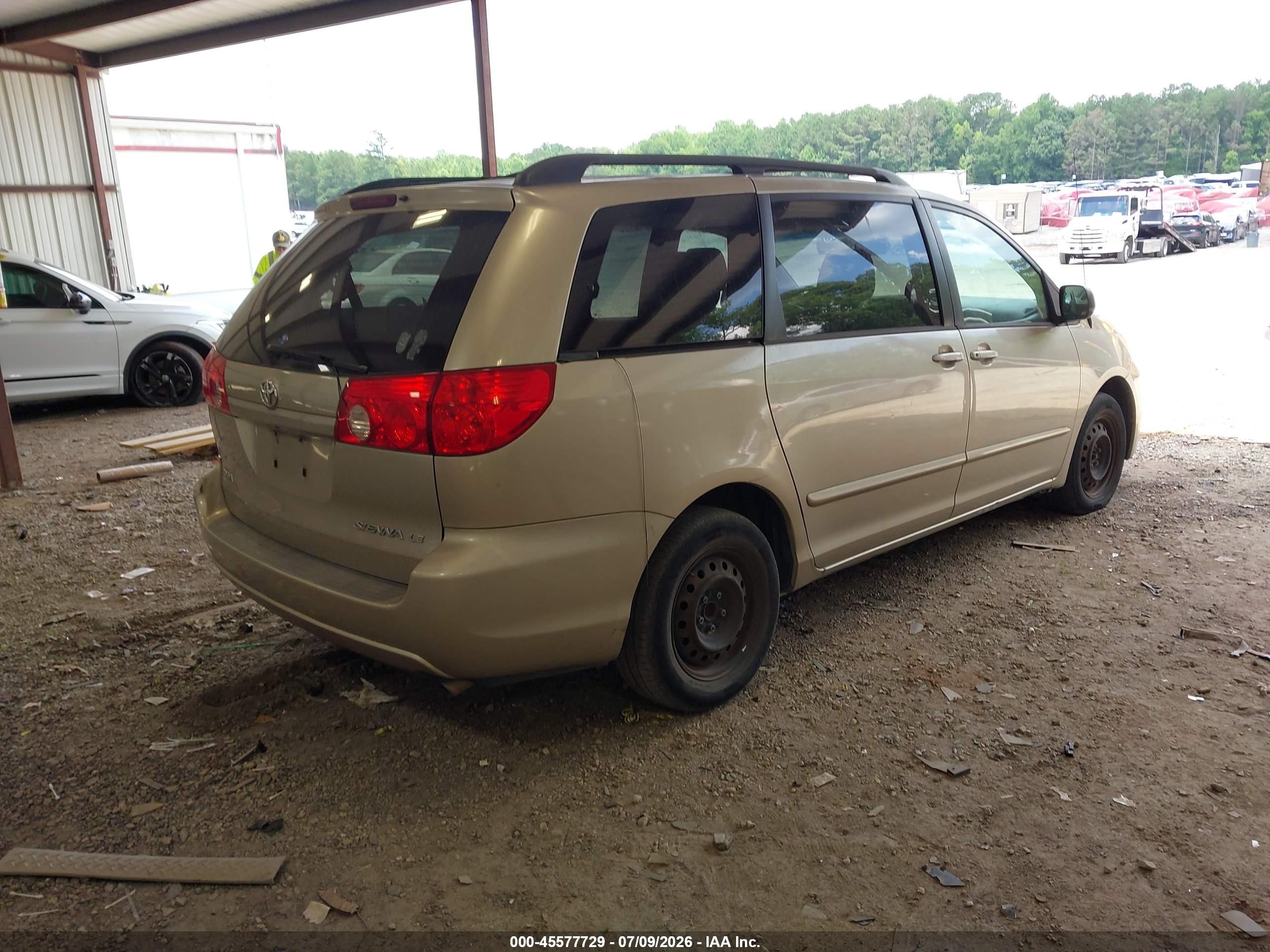2010 Toyota Sienna Le Champagne vin: 5TDKK4CC8AS301954