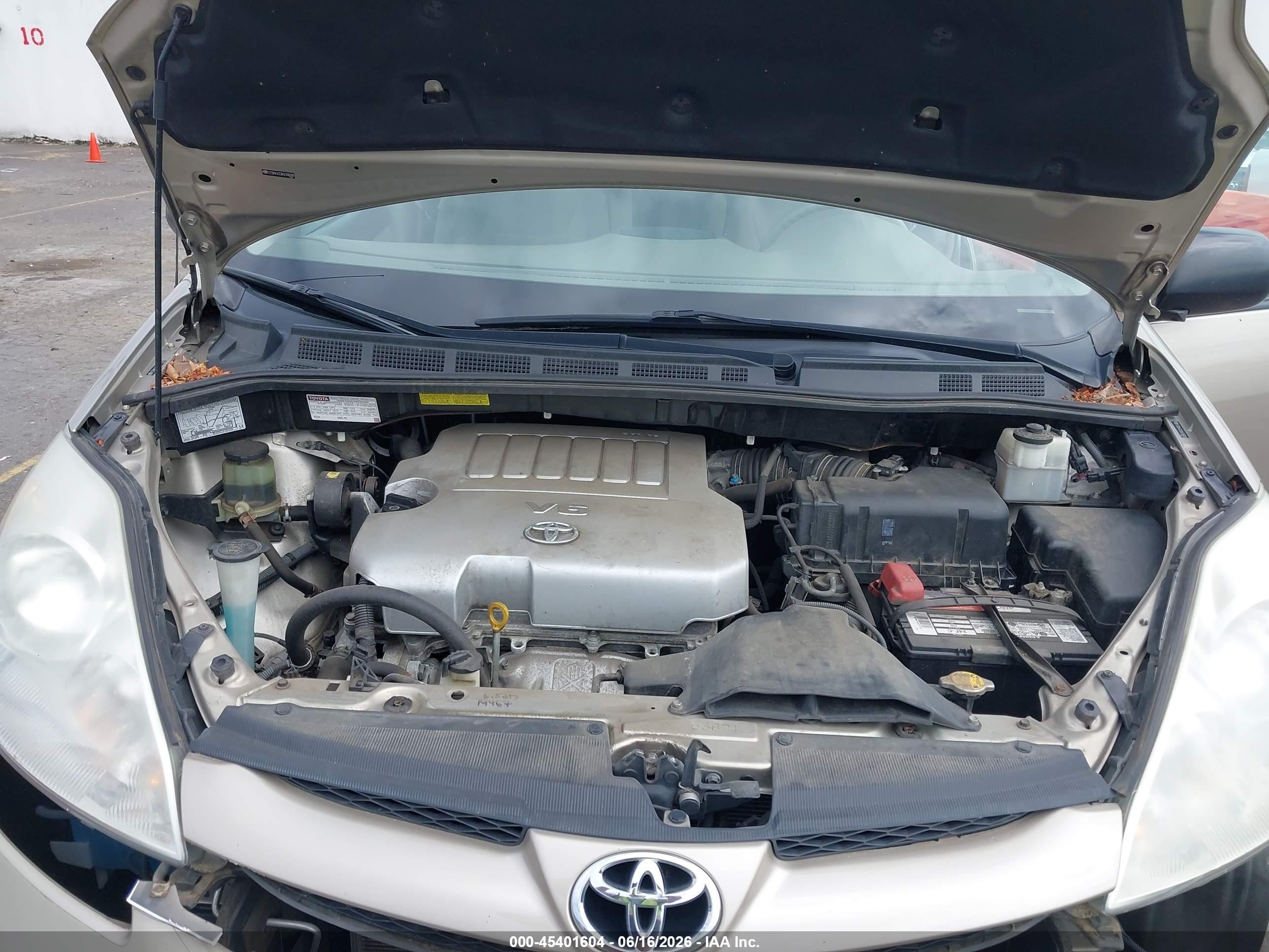2010 Toyota Sienna Le Gold vin: 5TDKK4CC8AS306099