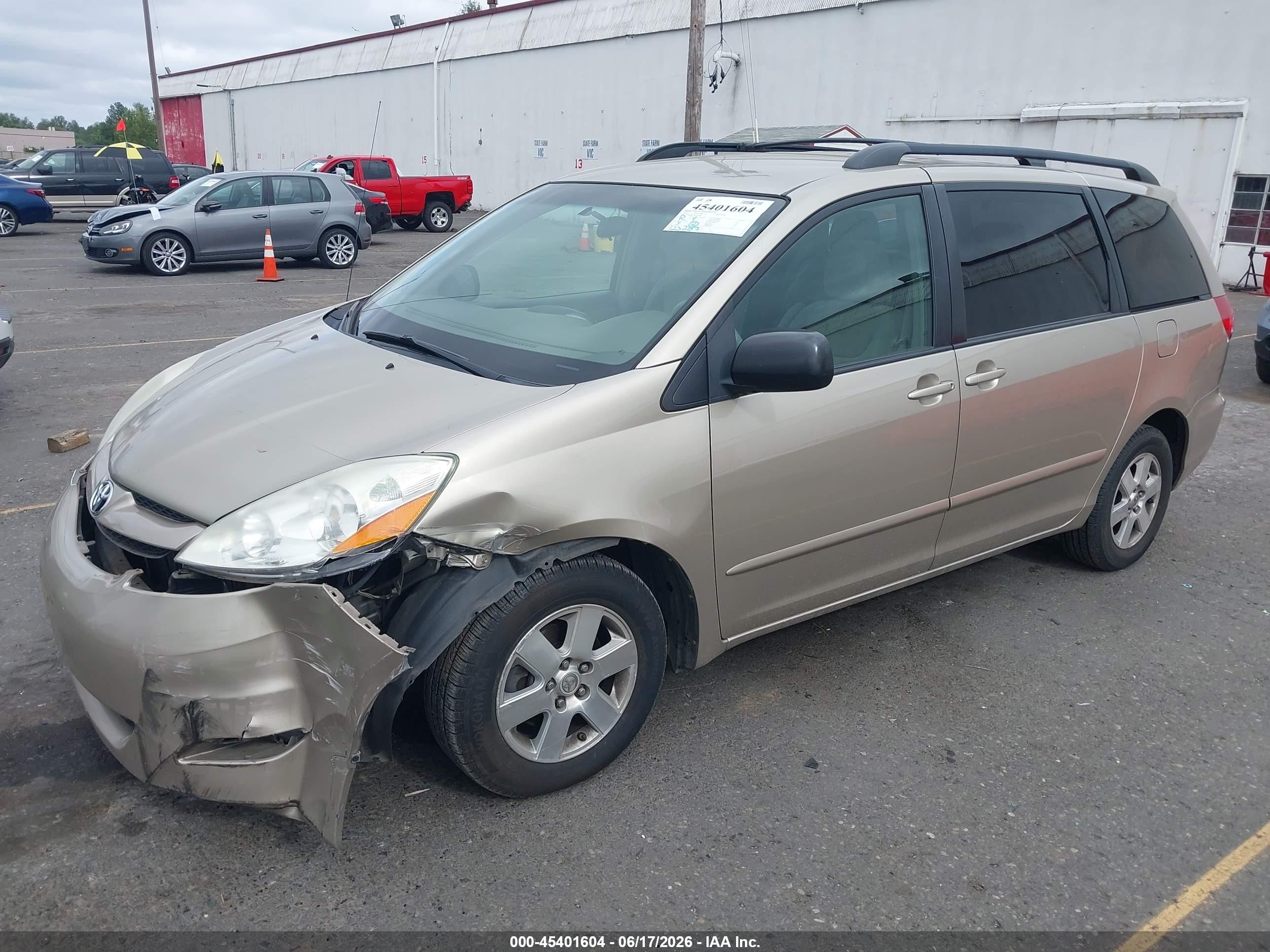 2010 Toyota Sienna Le Gold vin: 5TDKK4CC8AS306099