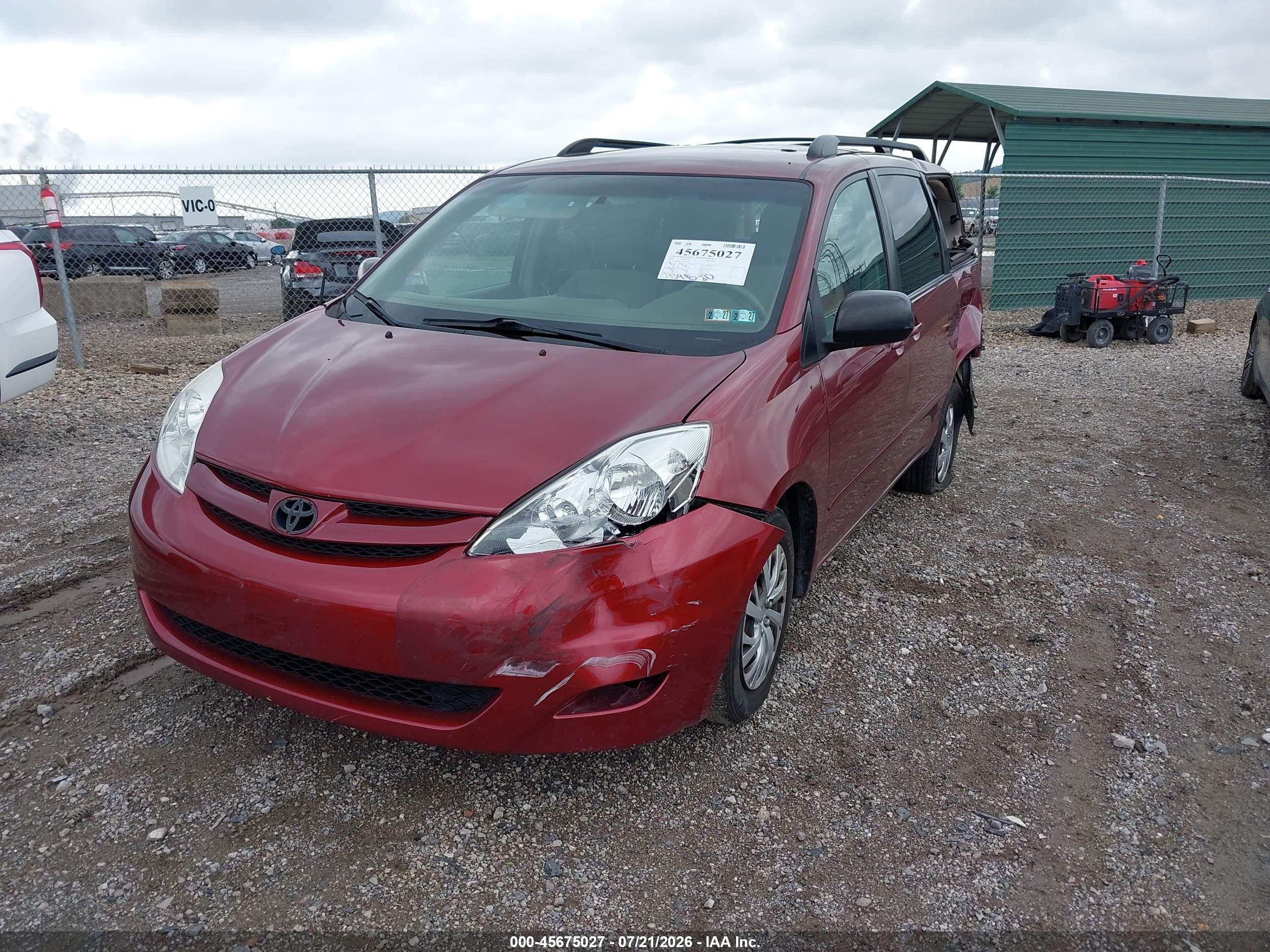2010 Toyota Sienna Le Red vin: 5TDKK4CC8AS307835
