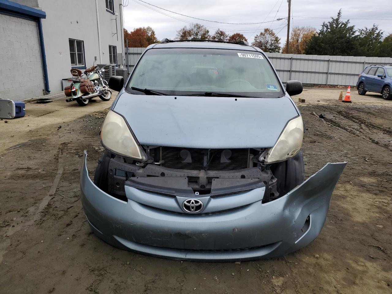2010 Toyota Sienna Ce Blue vin: 5TDKK4CC8AS322030